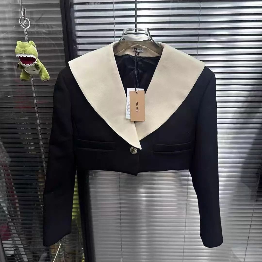 Miu Miu MIU MIU Short Single-Breasted Navy Collar Blazer Size XS / US 0-2 / IT 36-38 - 1 Thumbnail