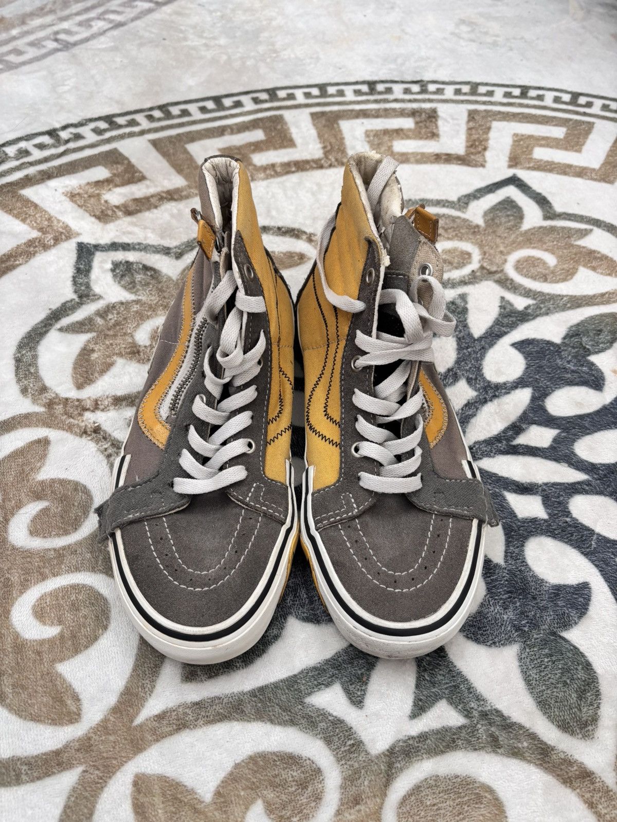 Vans Vans Cut n Paste Hi Top Sneakers Size US 8 / EU 41 - 2 Thumbnail