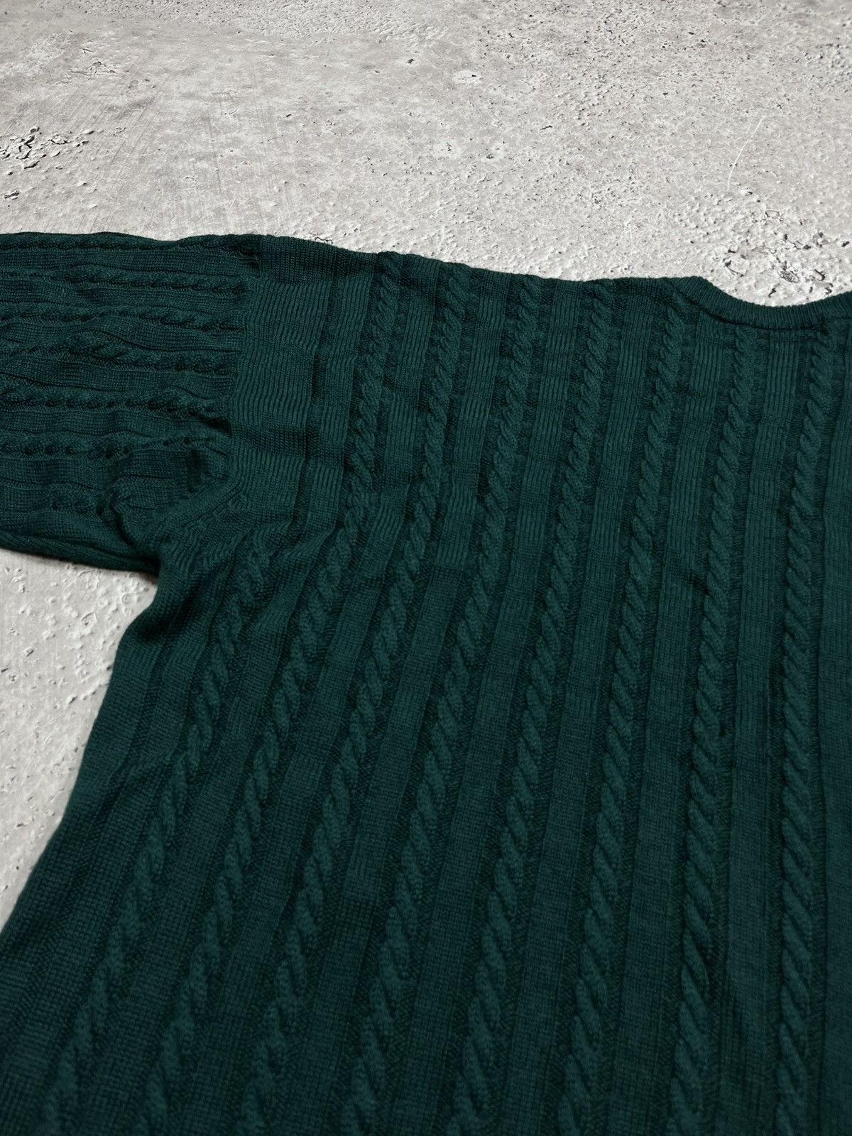 Burberry Burberrys Pure New Wool Cable Knit Sweater Green Size US L / EU 52-54 / 3 - 10 Thumbnail