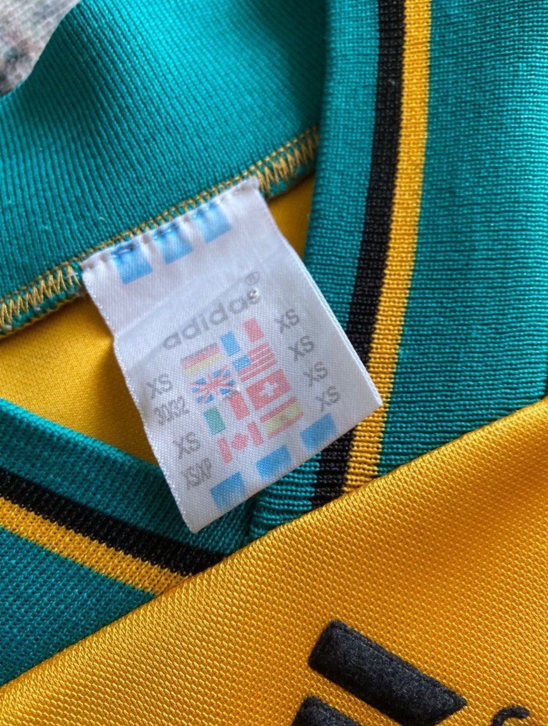 Adidas Vintage 1993/94 Bayern Munich “Opel” Yellow Away Jersey Size US XS / EU 42 / 0 - 3 Thumbnail