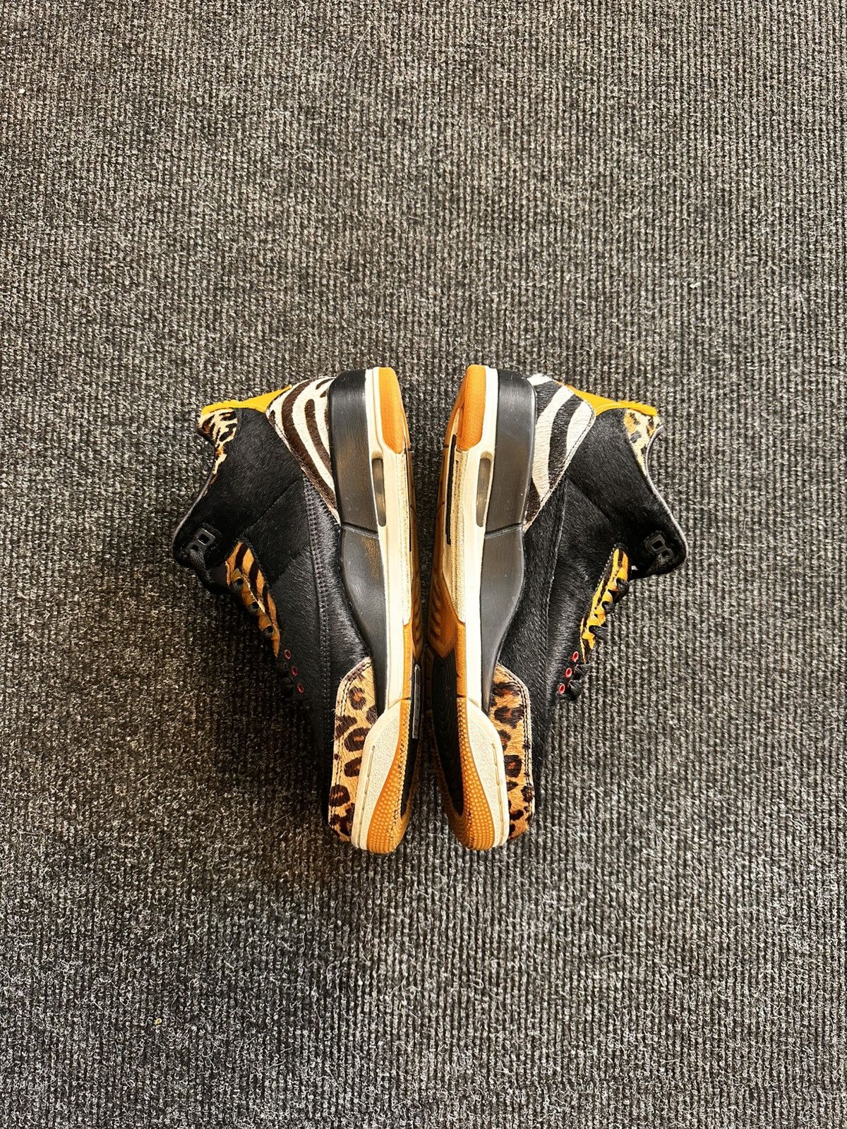 Jordan Brand × Nike Jordan 3 Retro SE Animal Instinct UK 7 Size US 10 / IT 40 - 2 Thumbnail