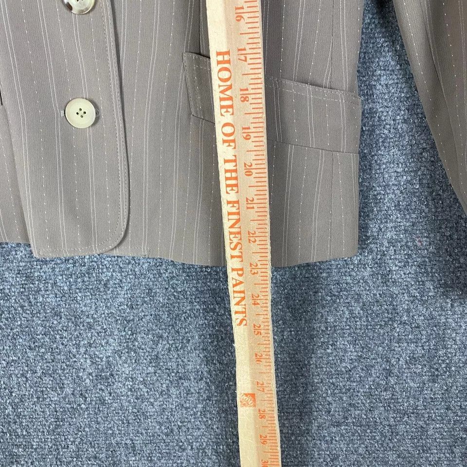 Harve Benard Harve Benard Blazer Women's Size 4 Suit Formal 4 Buttons Size S / US 4 / IT 40 - 4 Thumbnail