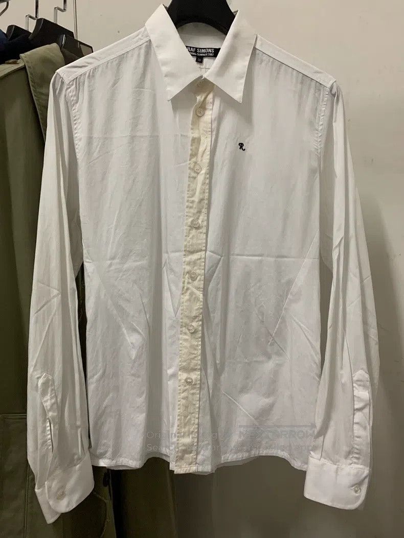 Raf Simons Raf Simons SS07 Show R Embroidered Flat Shirt Size US M / EU 48-50 / 2 - 1 Thumbnail