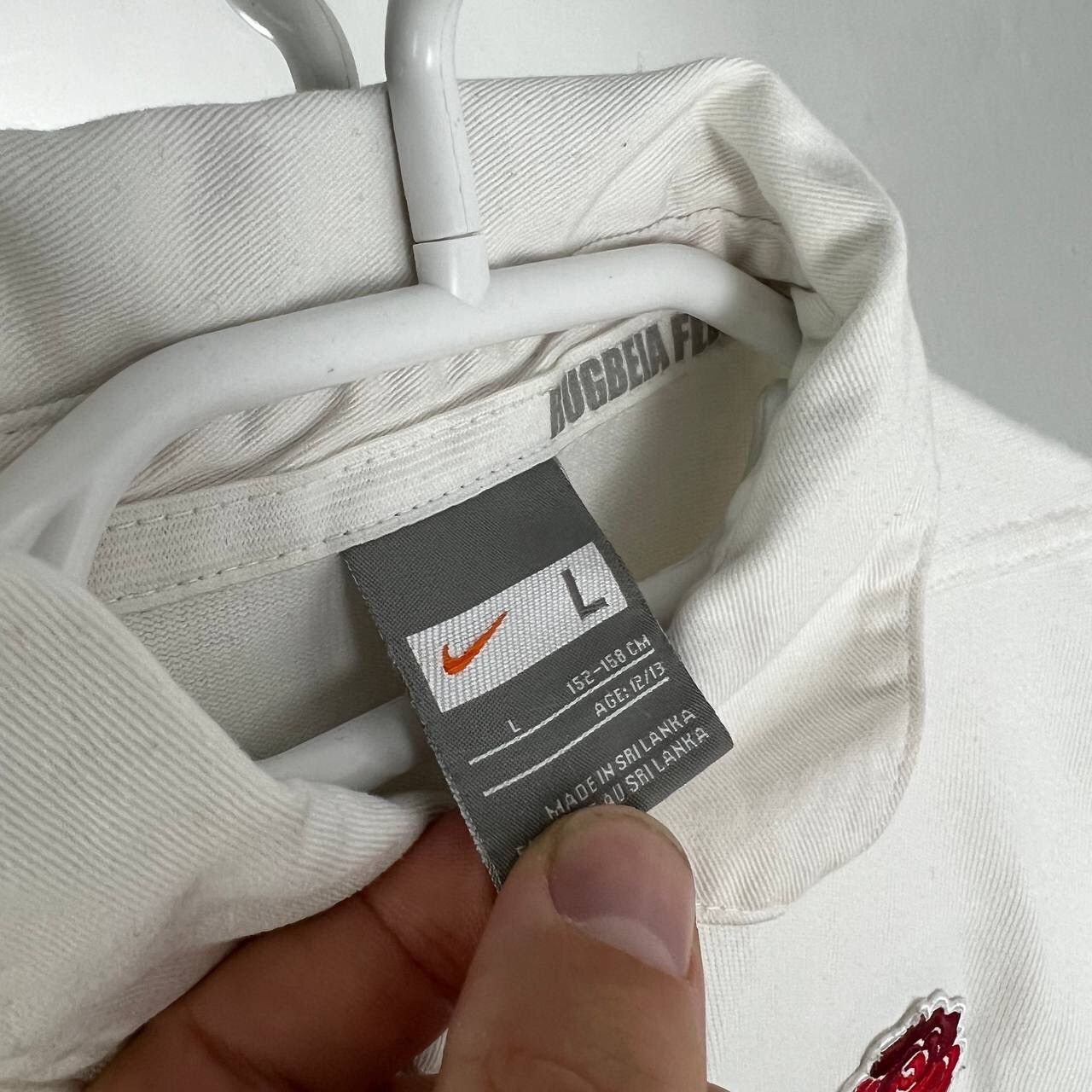 Vintage England Rugby Vintage Nike Streetwear Y2K Style Baggy Size US S / EU 44-46 / 1 - 5 Thumbnail