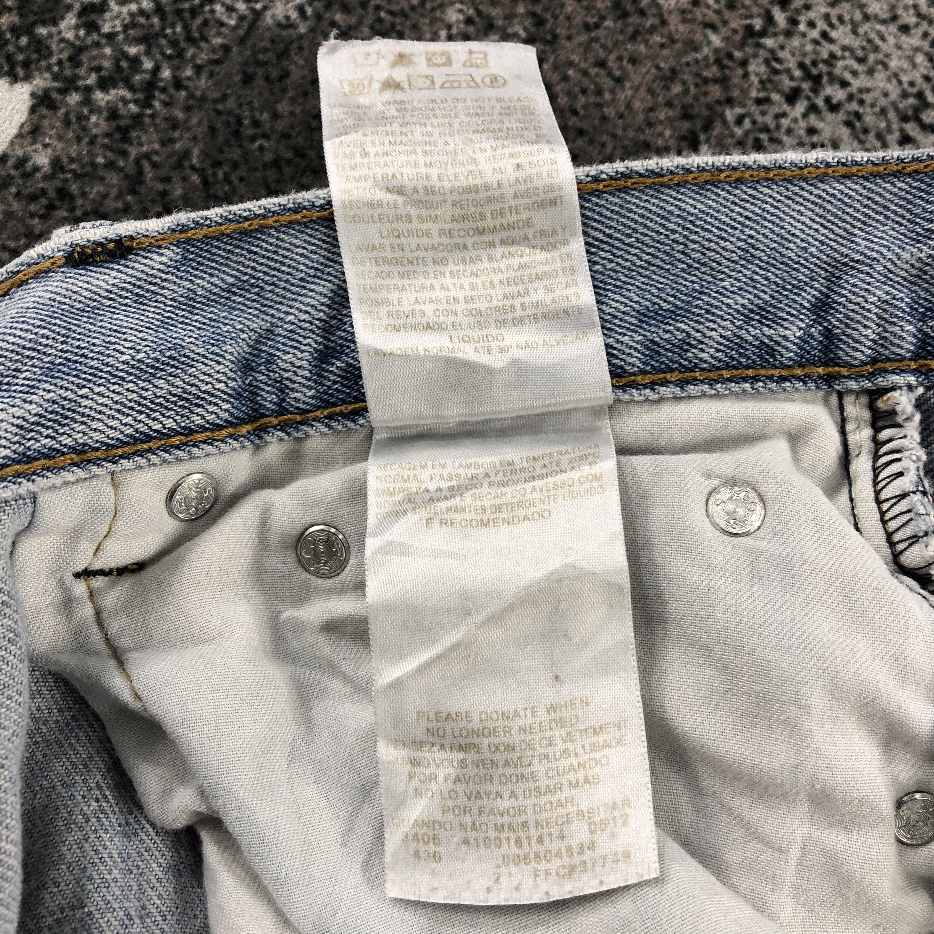 Levi's Vintage Levis 550 Jeans Medium Wash Denim KJ945 Size US 30 / EU 46 - 12 Thumbnail