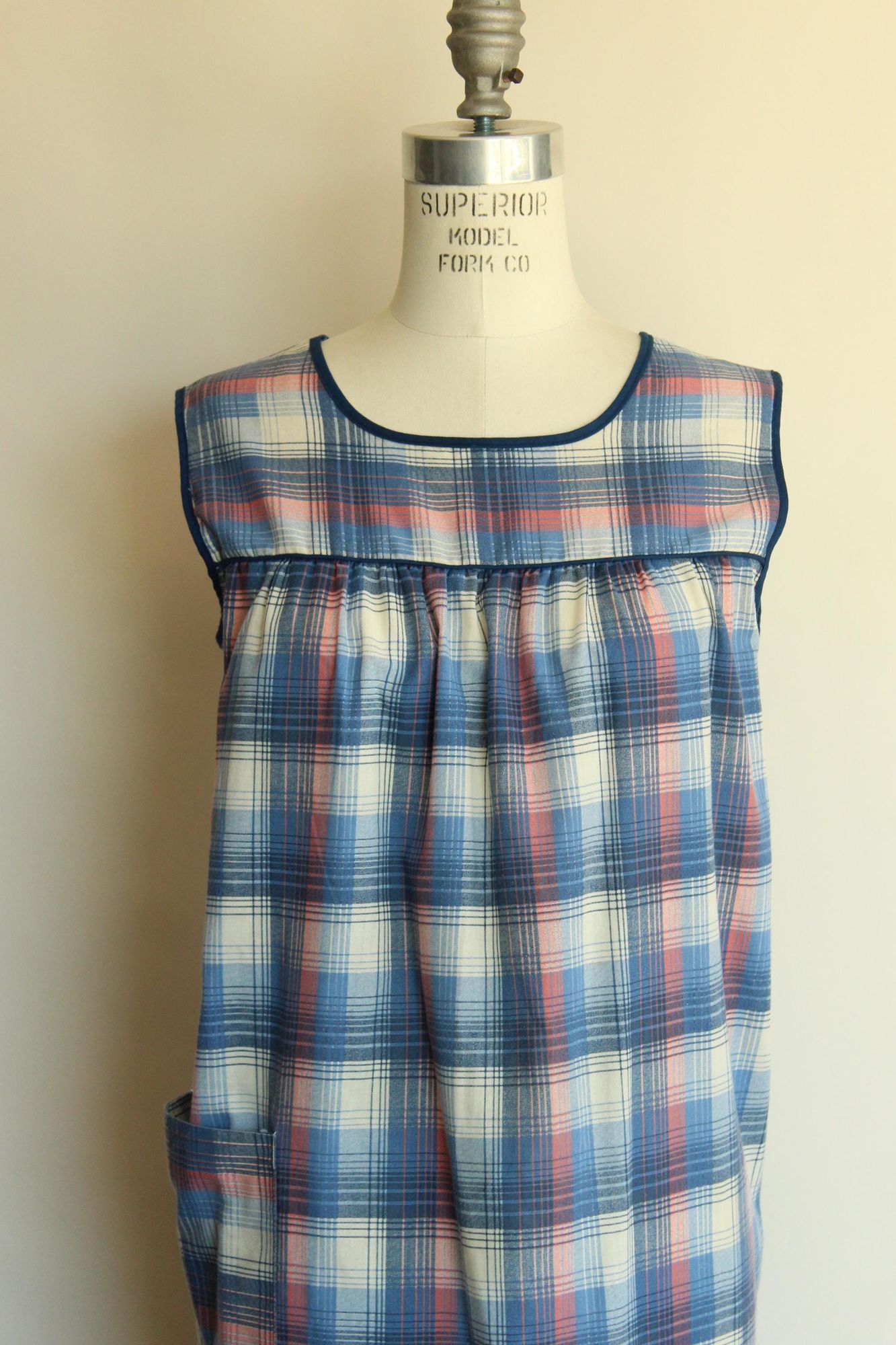 Vintage Vintage 1970s Shift Dress with Pocket, Volup Blue Tartan Pla Size XL / US 12-14 / IT 48-50 - 3 Thumbnail