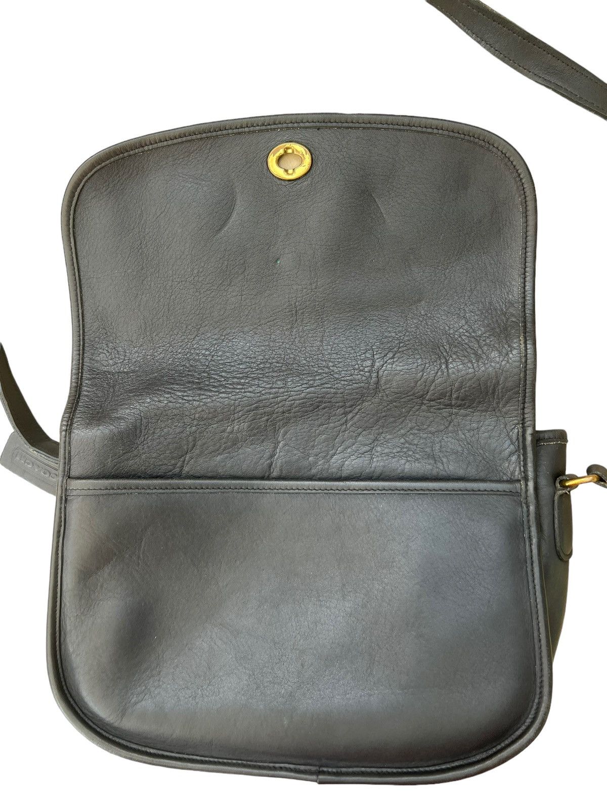 Coach Vintage Coach Usa Made Patina Cowhide Leather Shoulder Bag Size ONE SIZE - 21 Thumbnail