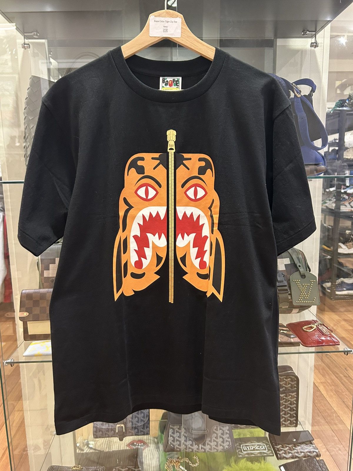 Bape Bape Tiger Zip Tee - Black Size US L / EU 52-54 / 3 - 1 Thumbnail