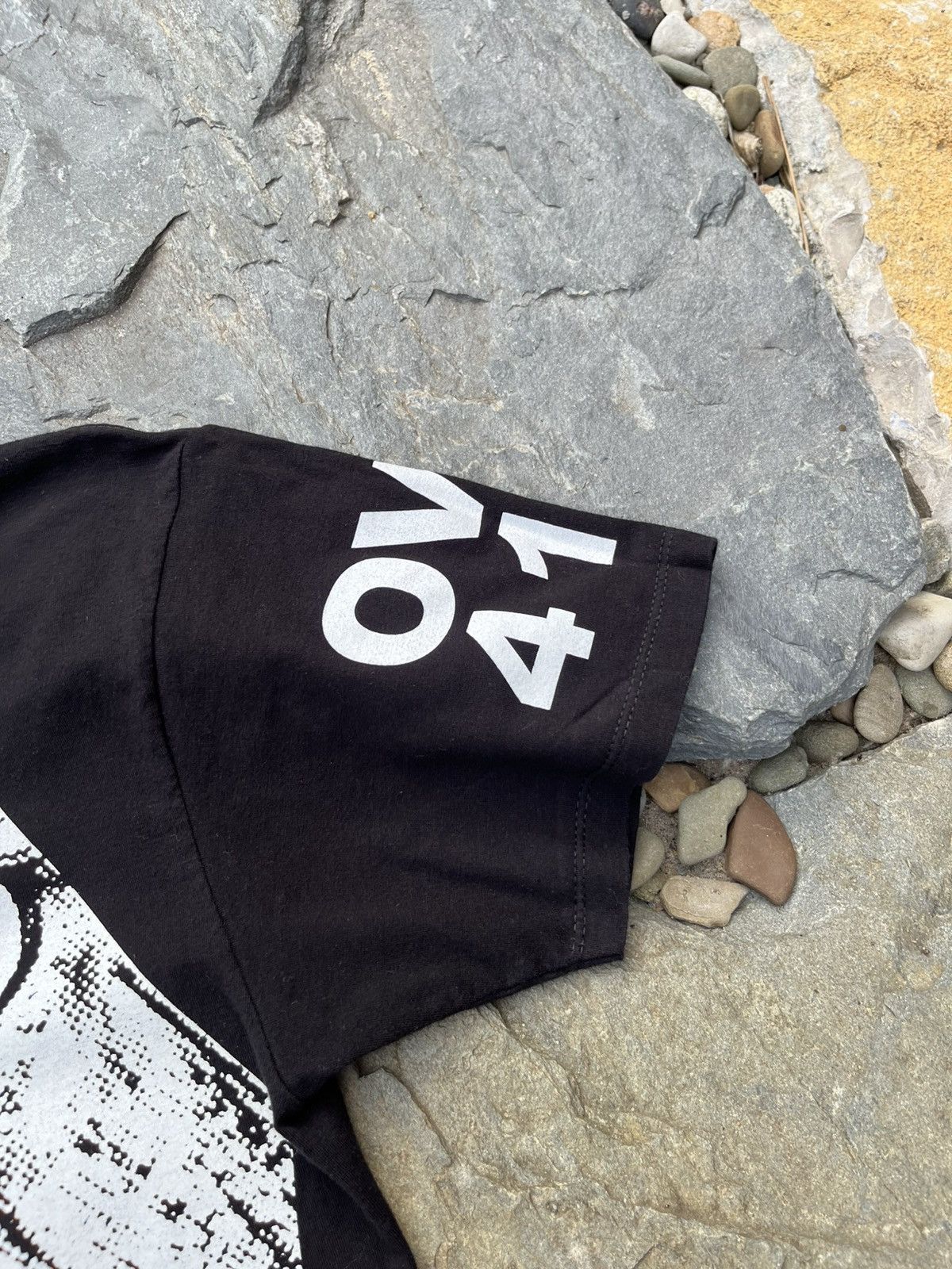 Drake × October's Very Own OVO Octobers Very Own owl 416 dreamcrew logo V tee t-shirt Size US M / EU 48-50 / 2 - 13 Thumbnail