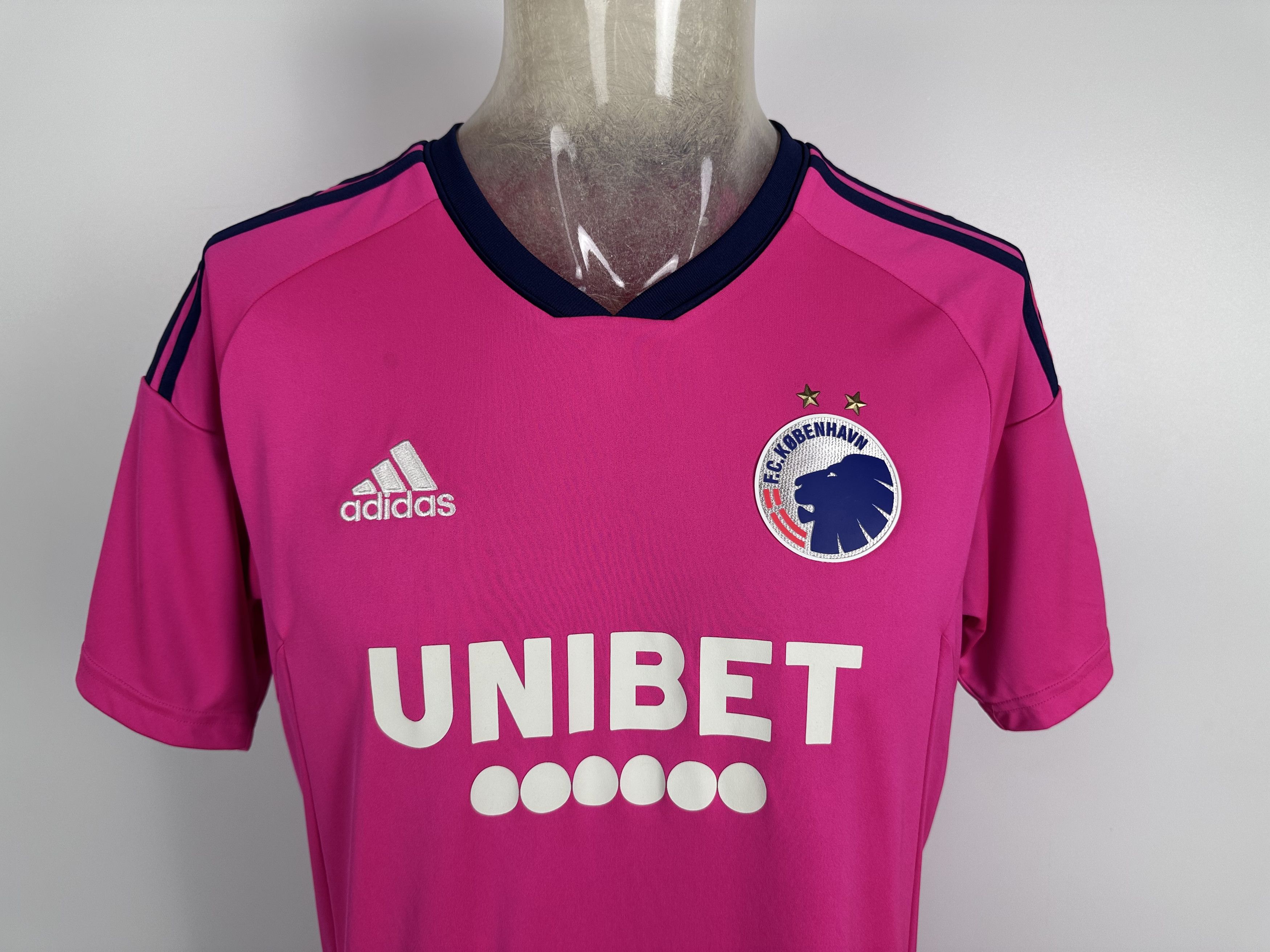 Hummel COPENHAGEN 2022 FOOTBALL SHIRT SOCCER JERSEY ADIDAS #3 VAVRO Size US M / EU 48-50 / 2 - 7 Thumbnail