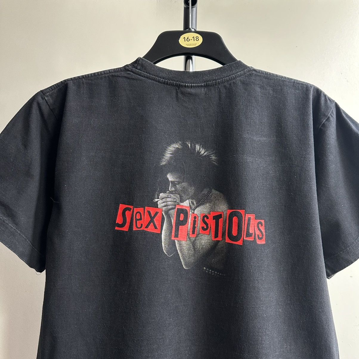 Band Tees × Vintage VINTAGE Y2K SEX PISTOLS GRAPHIC TEE Size US L / EU 52-54 / 3 - 8 Thumbnail