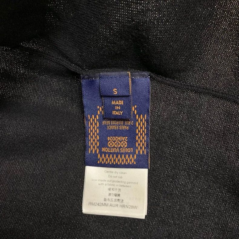 Louis Vuitton Louis Vuitton Black beaded pocket knit short sleeves Size US S / EU 44-46 / 1 - 3 Thumbnail