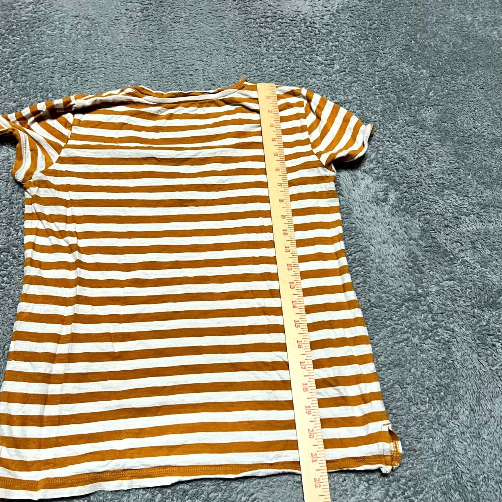 Madewell Madewell T-Shirt Shirt Womens Small Striped Mustard Yellow Short Sleeve V-Neck Tee S Yellow Women’s Size S / US 4 / IT 40 - 5 Thumbnail