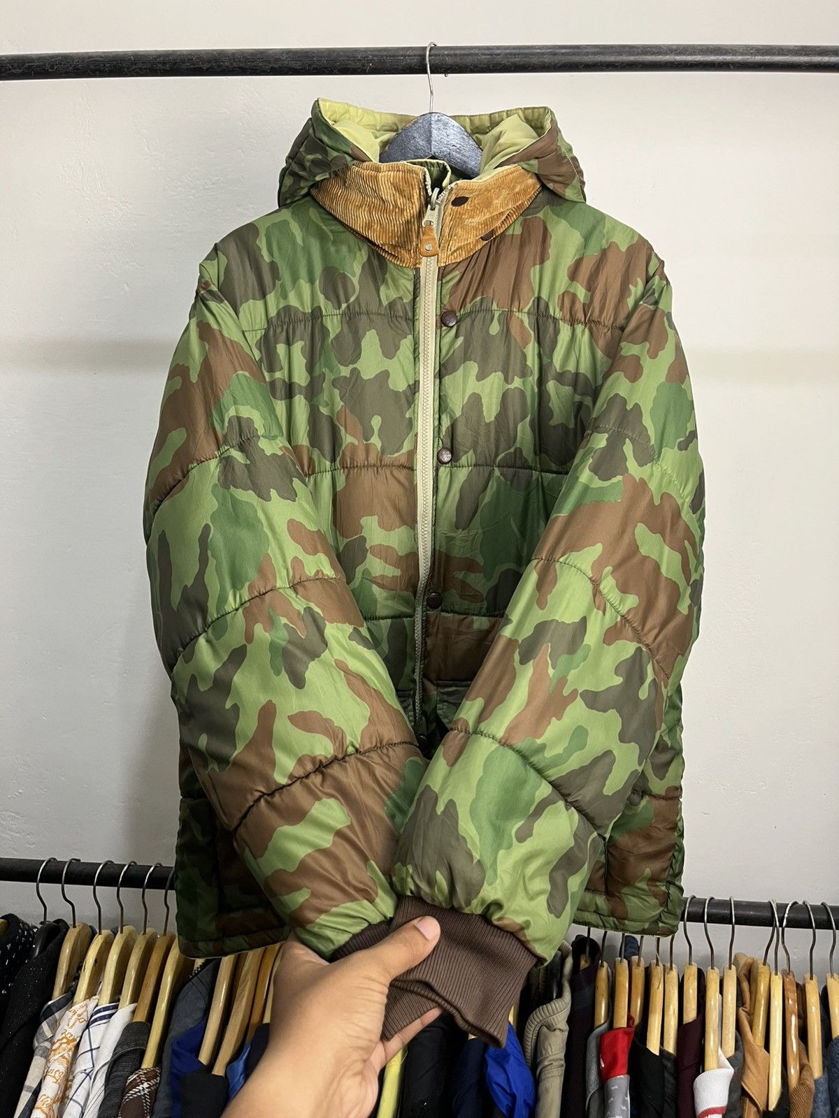Montbell 1990s Montbell Reversible Camo Down Jacket Size US L / EU 52-54 / 3 - 10 Thumbnail