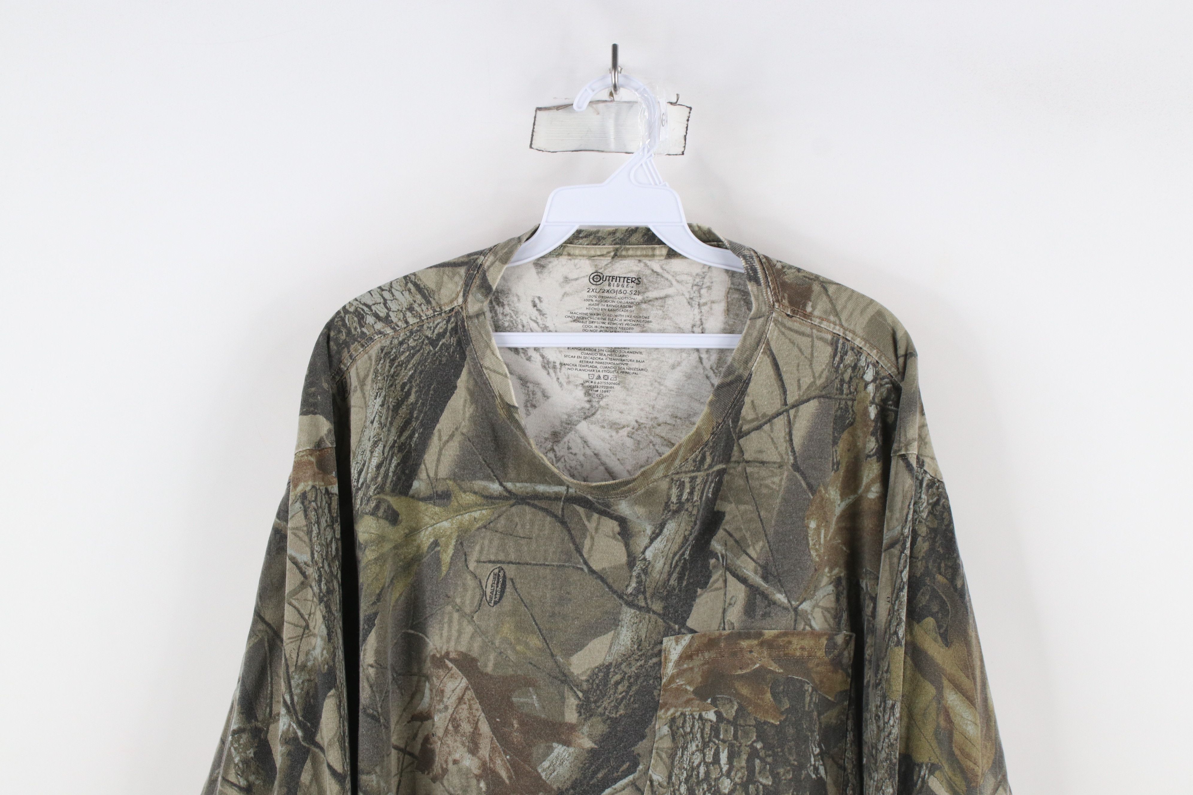 Vintage Vintage Streetwear Realtree Camouflage Long Sleeve T-Shirt Size US XXL / EU 58 / 5 - 2 Thumbnail