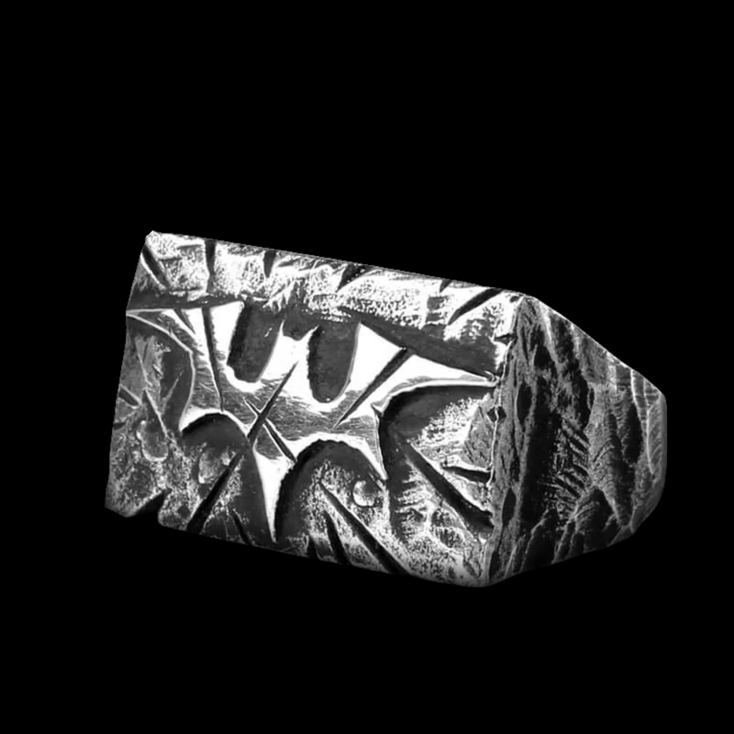 Jewelry Vintage Gothic Bat Ring Size ONE SIZE - 1 Preview