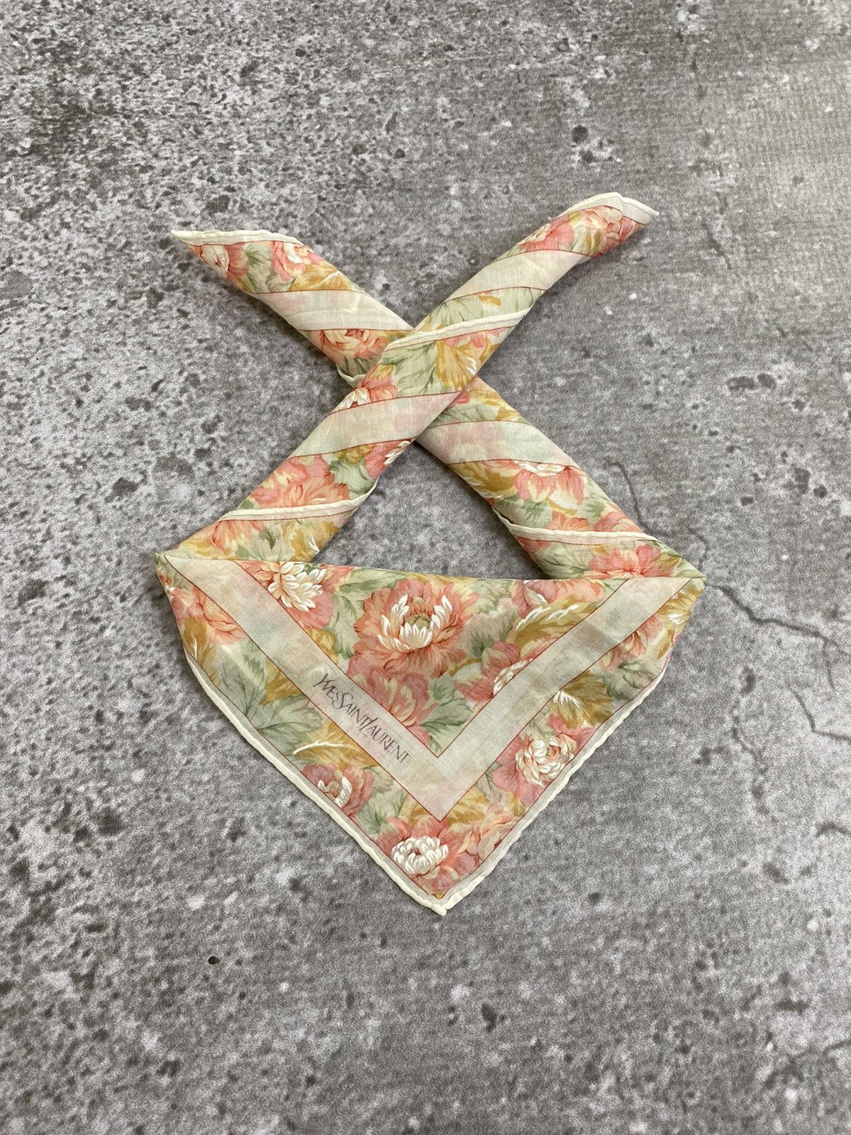 Yves Saint Laurent Yves Saint Laurent Handkerchief / Bandana / Neckerchief Size ONE SIZE - 1 Thumbnail