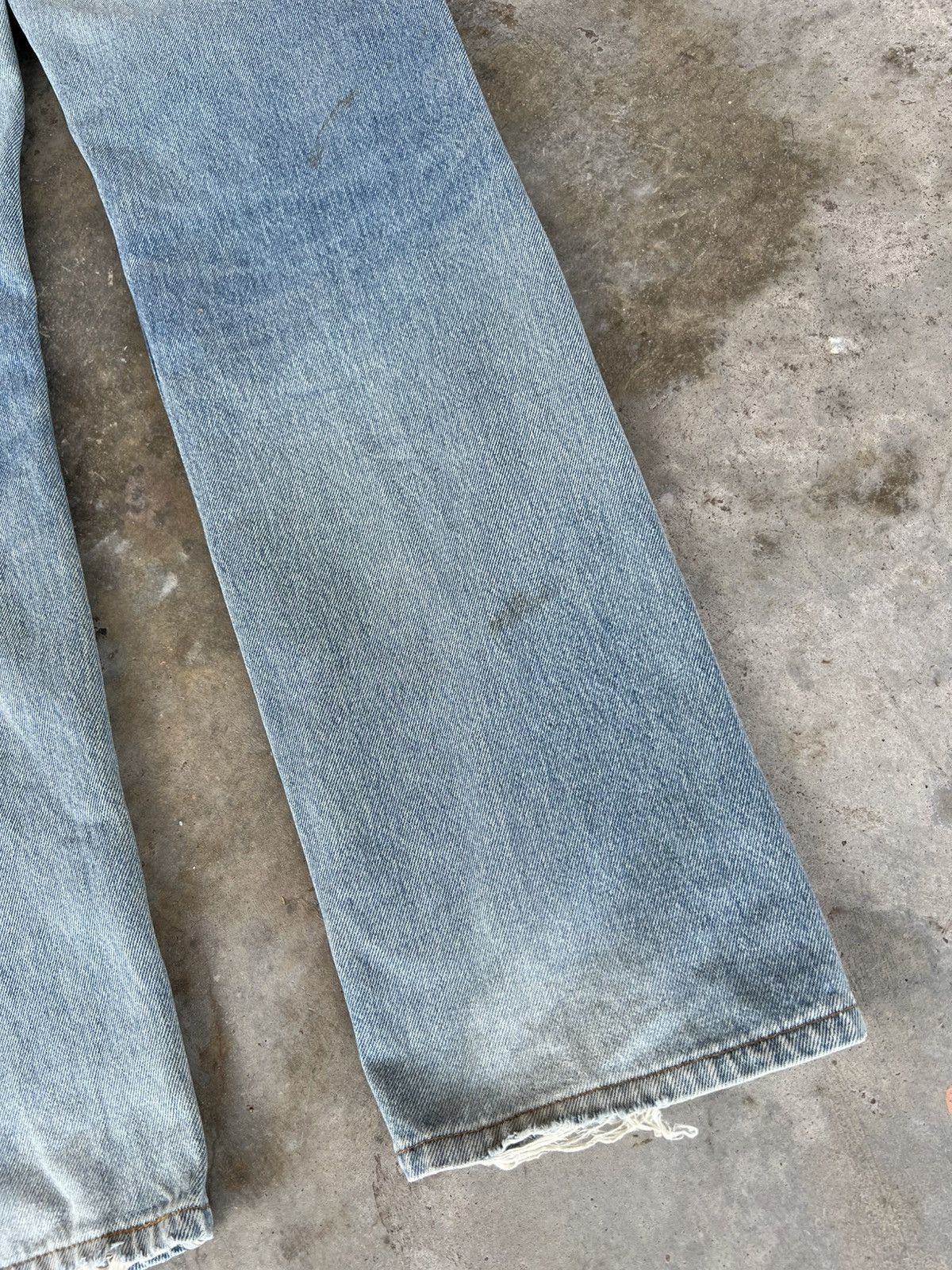 Jean × Levi's Vintage Levis 501 distressed patches Jean Size US 30 / EU 46 - 14 Thumbnail