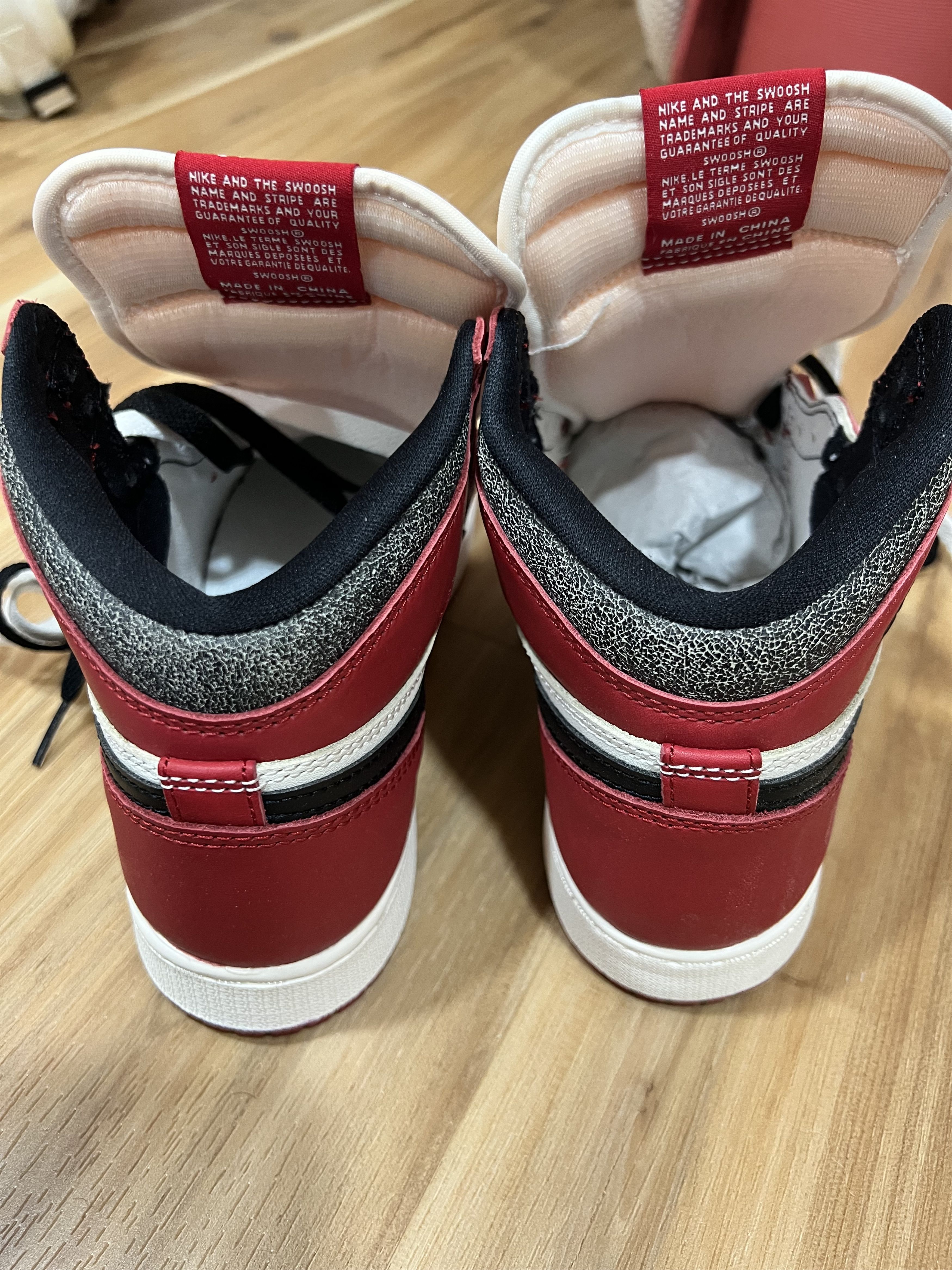 Jordan Brand Air Jordan 1 Retro High Size US 5 / EU 37 - 8 Thumbnail