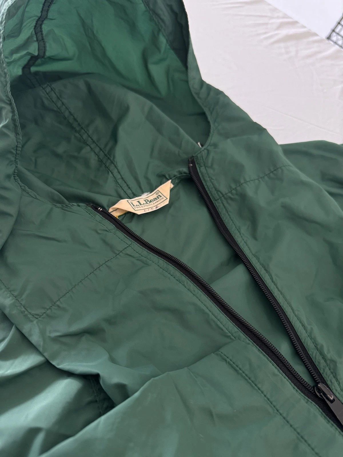 L.L. Bean LL Bean Qtr Zip Front Pocket Hooded Windbreaker Vintage Size US L / EU 52-54 / 3 - 8 Thumbnail