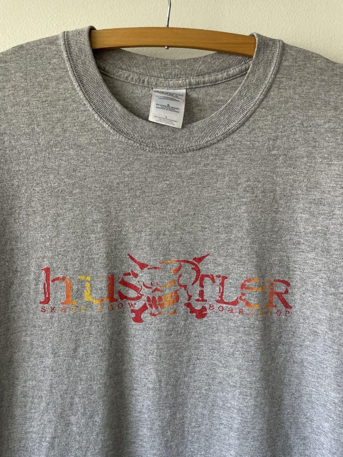 Vintage Vintage 2000s Hustler Skater Graphic tee Size US L / EU 52-54 / 3 - 2 Thumbnail