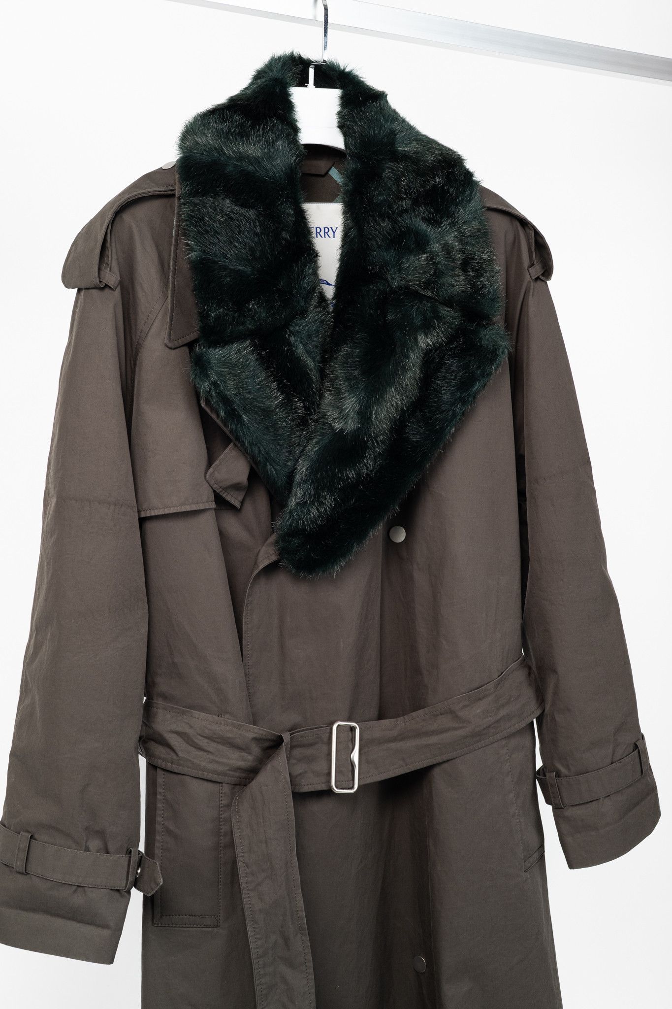 Burberry Burberry Kennington 'Otter' Cotton Fur-Trim Long Trench Coat Size XL / US 12-14 / IT 48-50 - 3 Thumbnail