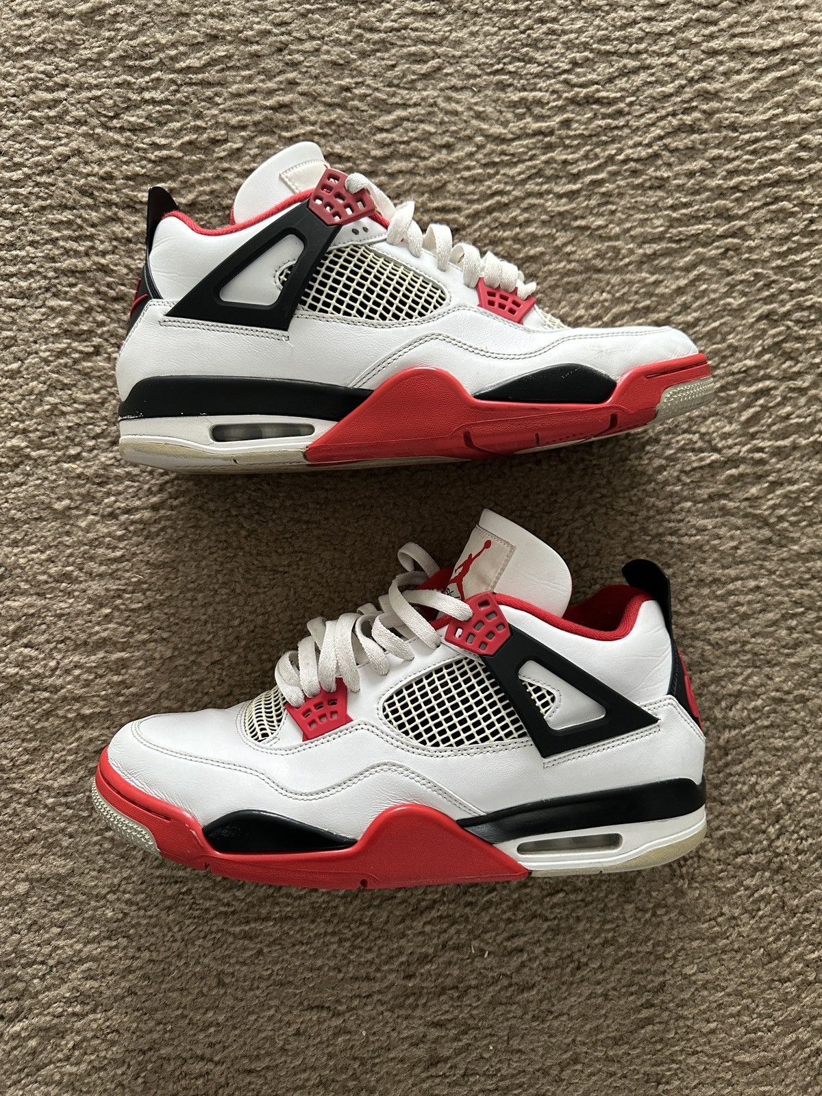 Jordan 4 Retro Fire Red