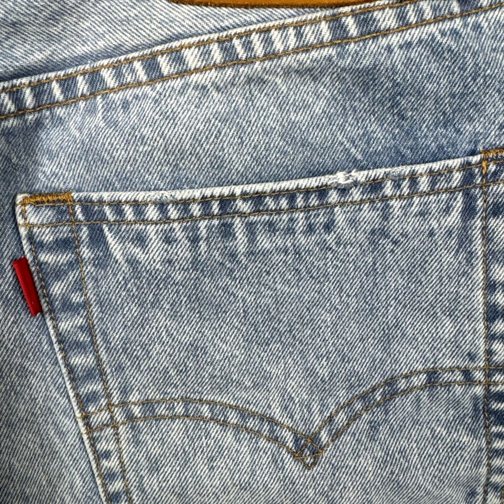 Levi's Levi’S 501 Denim Shorts Mens Blue Light Wash Distressed Button Fly 31-Button Slim Fit Bermuda Casual Style Size US 31 - 6 Thumbnail