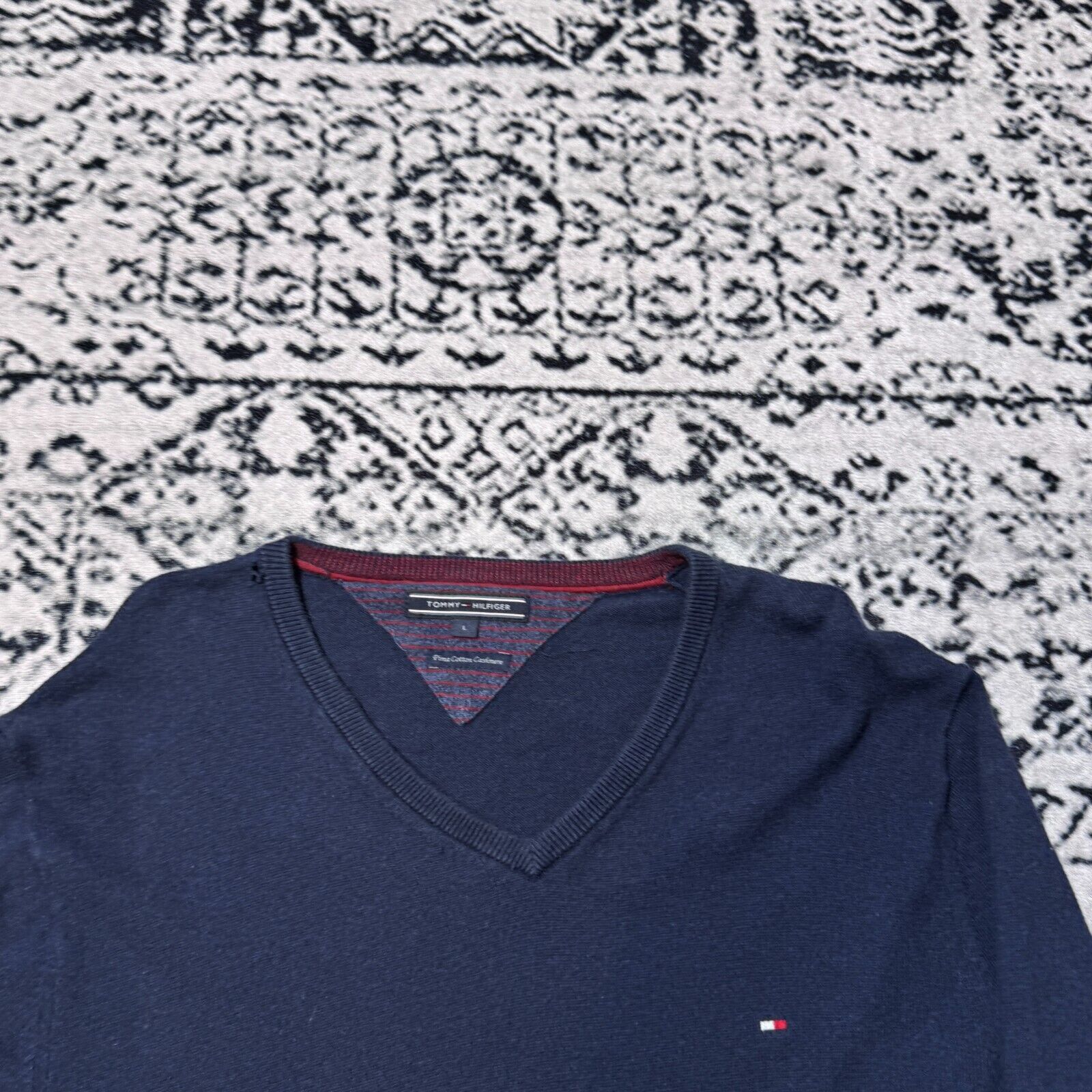 Tommy Hilfiger × Vintage Vintage Tommy Hilfiger Navy Blue Cotton Crewneck Size L Size US L / EU 52-54 / 3 - 5 Thumbnail