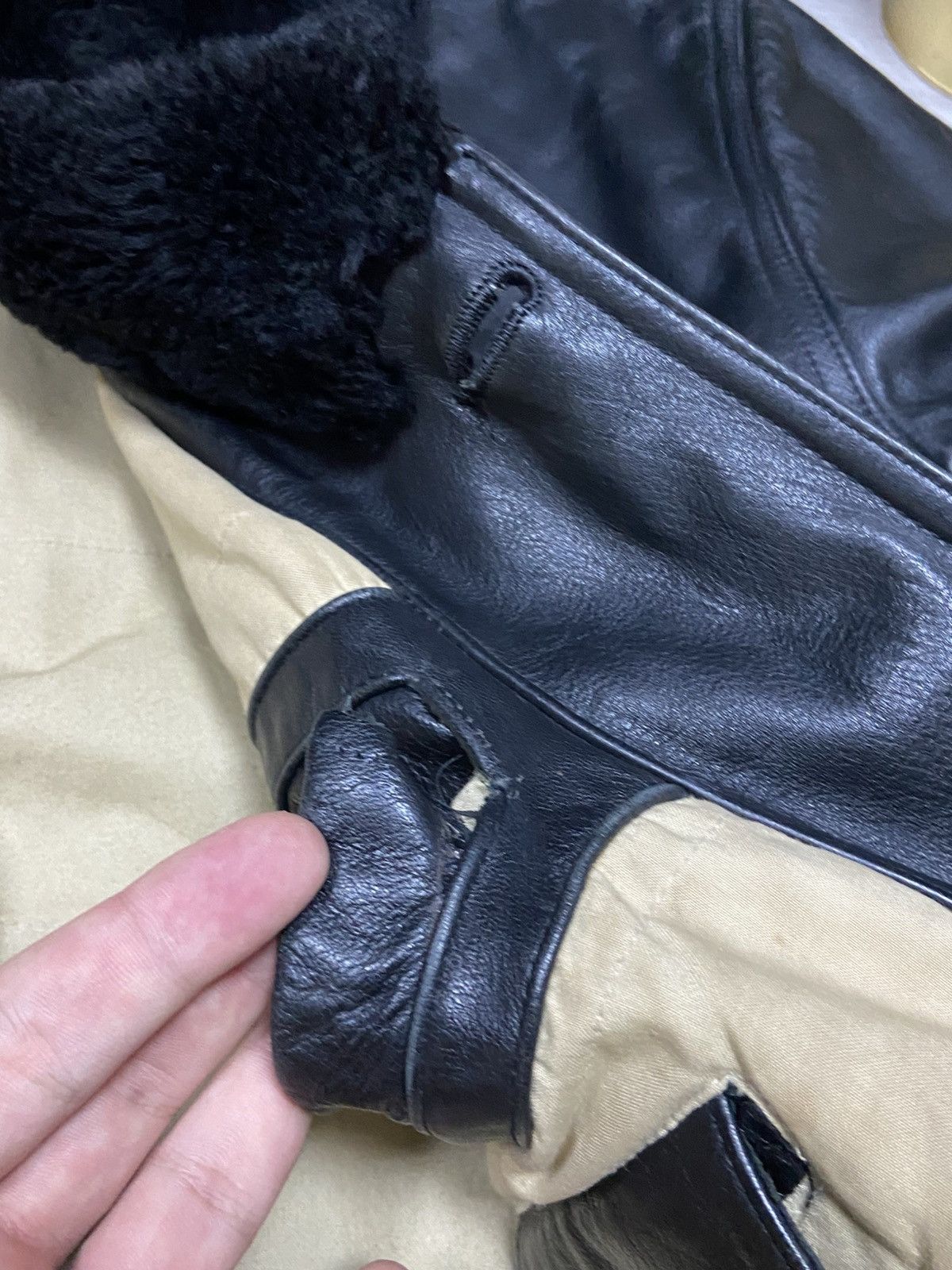 Chevignon Chevignon vintage fur leather worn jacket fly Size US XL / EU 56 / 4 - 6 Thumbnail