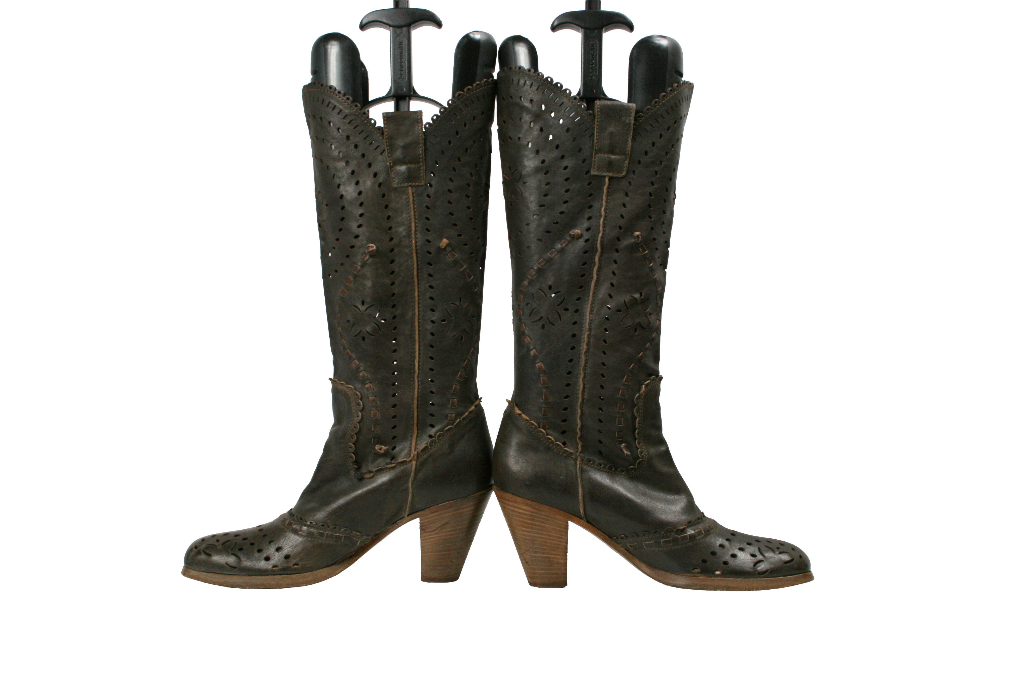 MoMA 00S Avant Garde Perforated Knee High Boots Vintage Size US 7 / IT 37 - 8 Thumbnail