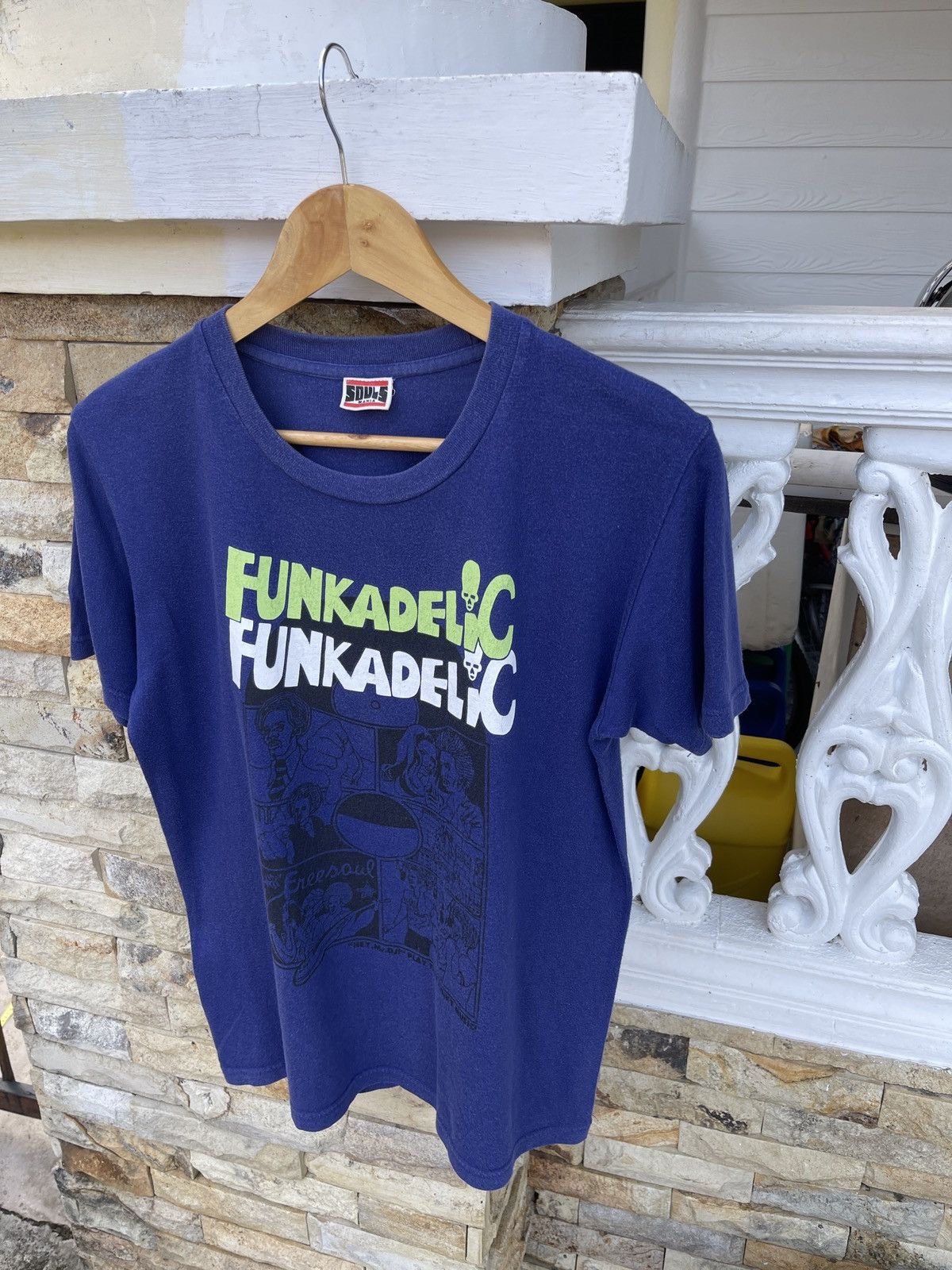 Band Tees Rare🔥Vintage Parliament Funkadelic Afro Bestie Boy Run Dmc Size US M / EU 48-50 / 2 - 5 Thumbnail