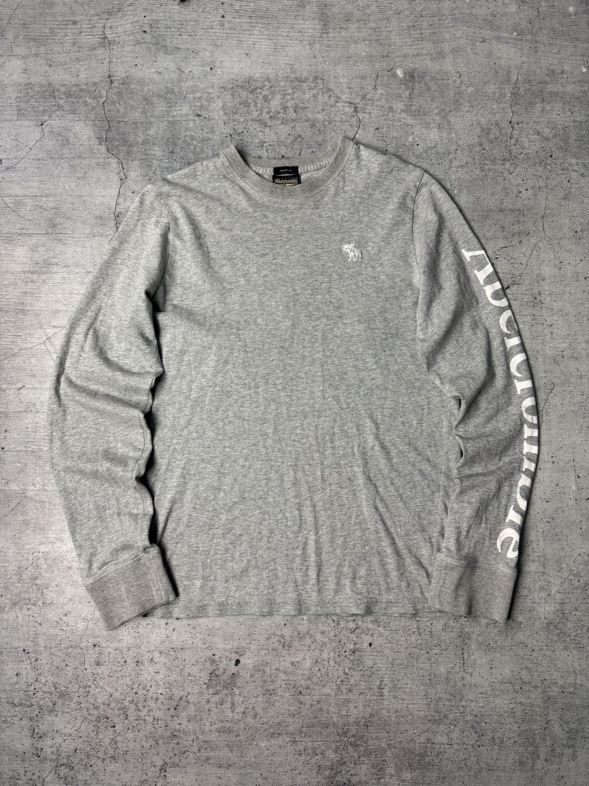 Abercrombie & Fitch Vintage 2000s Abercrombie & Fitch Long Sleeve Sweatshirt Size US S / EU 44-46 / 1 - 2 Thumbnail