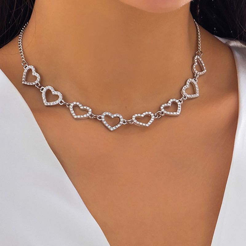 Jewelry Hollow Love Heart Clavicle Chain Necklace Size ONE SIZE - 2 Thumbnail