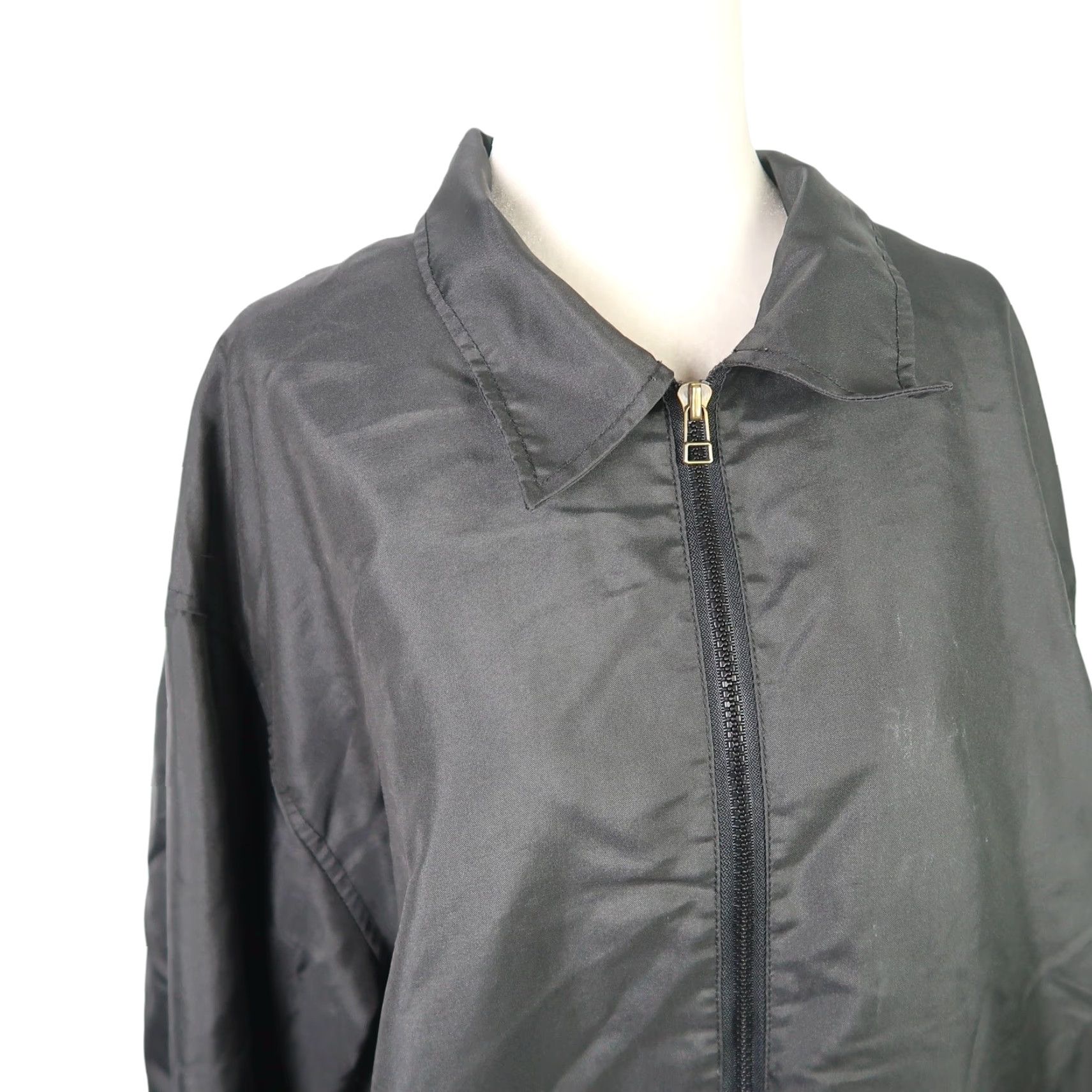 Levi's VINTAGE Levi's Black Nylon Windbreaker Zip Front Jacket Mens Large Size US L / EU 52-54 / 3 - 2 Thumbnail