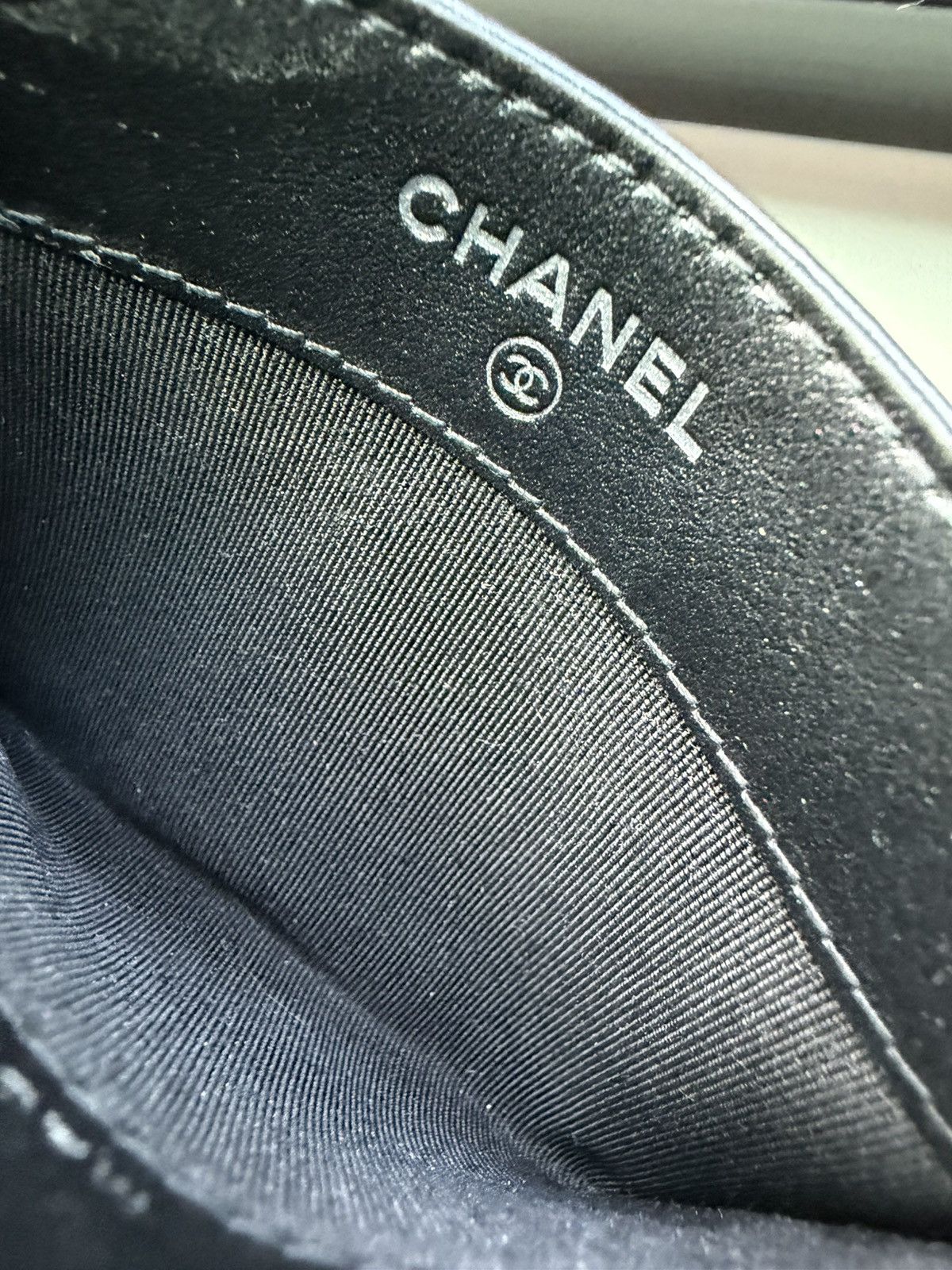 Chanel Chanel Patent Black Cardholder Size ONE SIZE - 12 Thumbnail