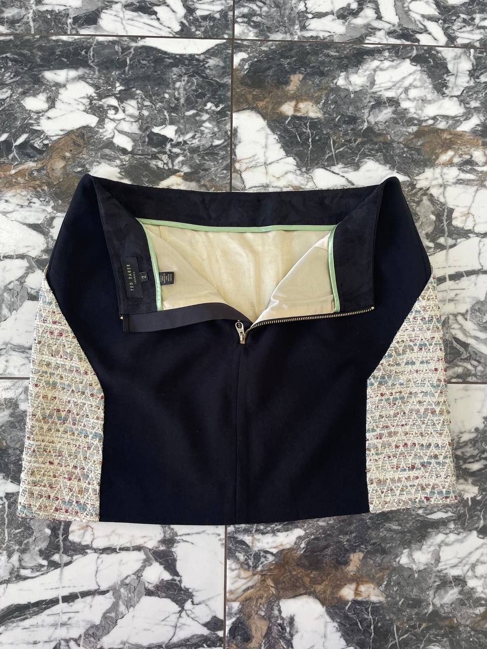 Ted Baker Ted Baker Geometric Tweed Skirt Size2 UK10 Gold Thread Lined Size 28" / US 6 / IT 42 - 7 Thumbnail