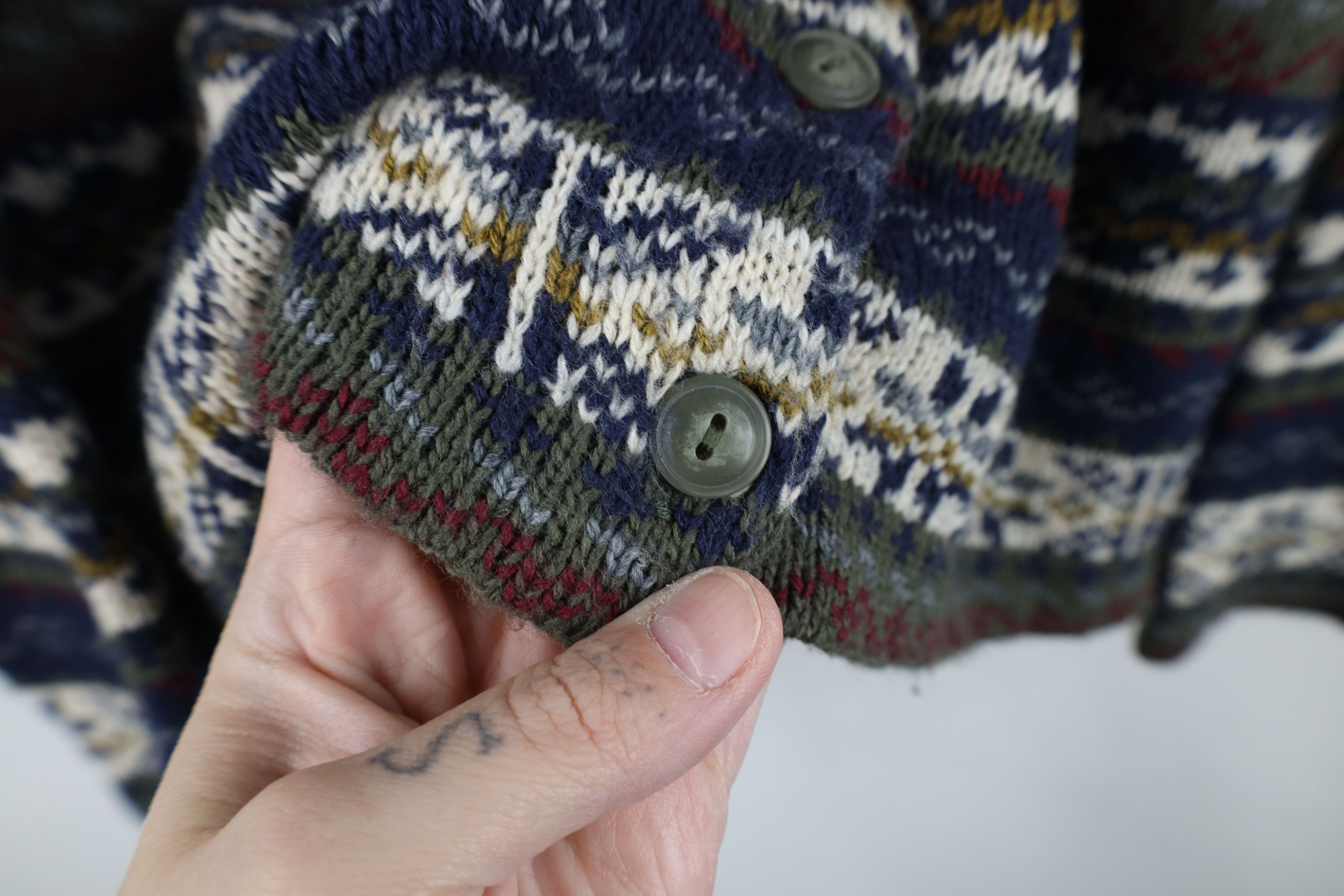 Vintage Vintage 90s Streetwear Fair Isle Knit Cardigan Sweater USA Size L / US 10 / IT 46 - 4 Thumbnail