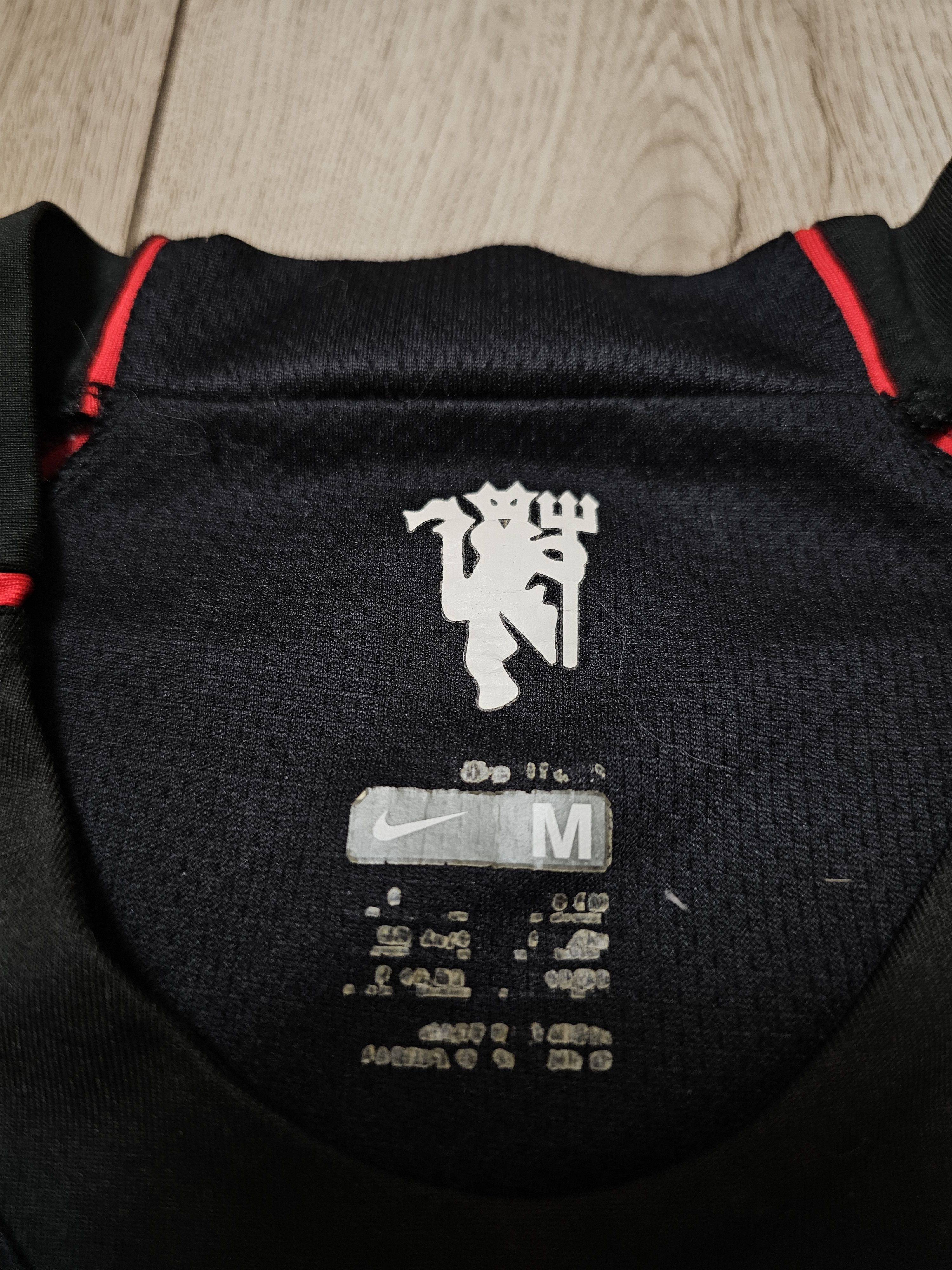 Nike MANCHESTER UNITED 2007 2009 AWAY FOOTBALL SOCCER JERSEY Size US M / EU 48-50 / 2 - 10 Thumbnail