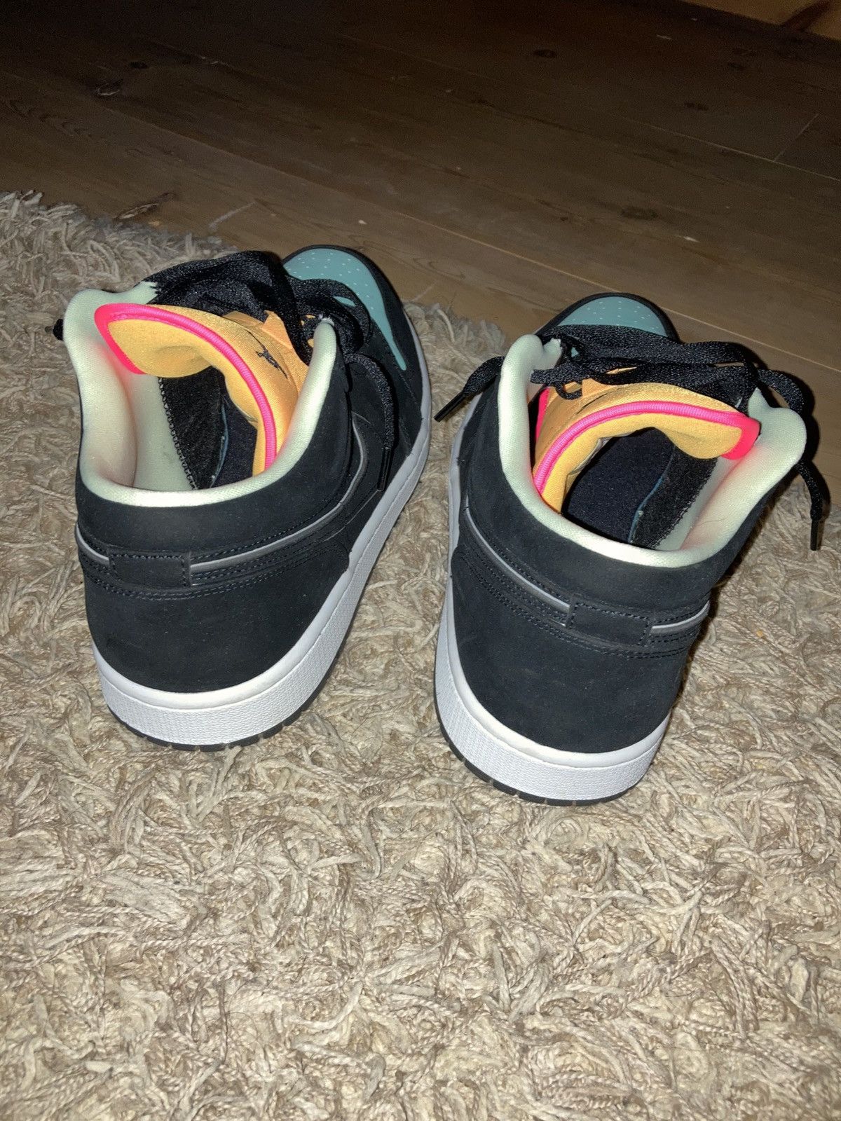 Jordan Brand Air jordan 1 low se Size US 11 / EU 44 - 4 Thumbnail