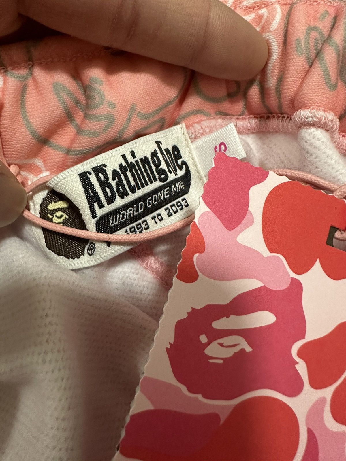 Bape BAPE X Razor neon pink camo short Size 22" - 5 Thumbnail