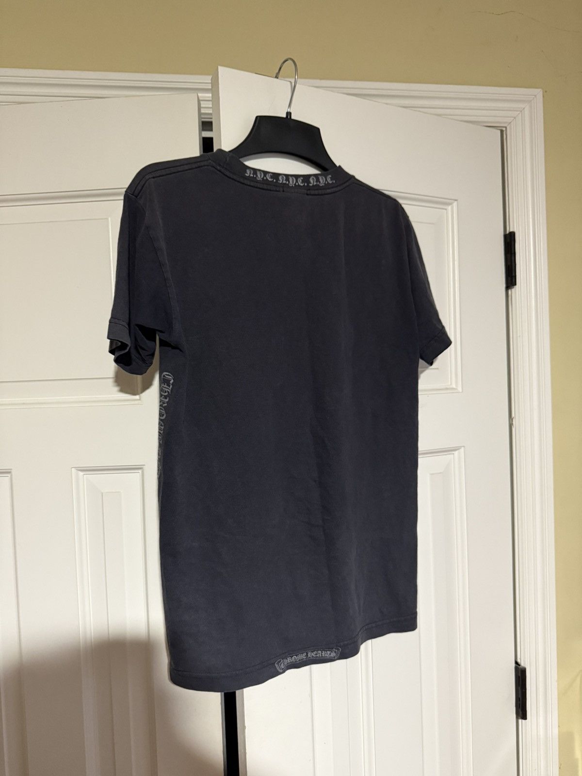 Chrome Hearts Chrome Hearts Vintage NYC Neck Logo T-shirt Size US S / EU 44-46 / 1 - 3 Thumbnail