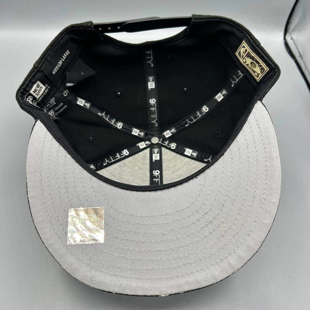 New Era Chicago Bulls Windy City Hat Men M-L Stars Snap Back Cap Size ONE SIZE - 5 Thumbnail