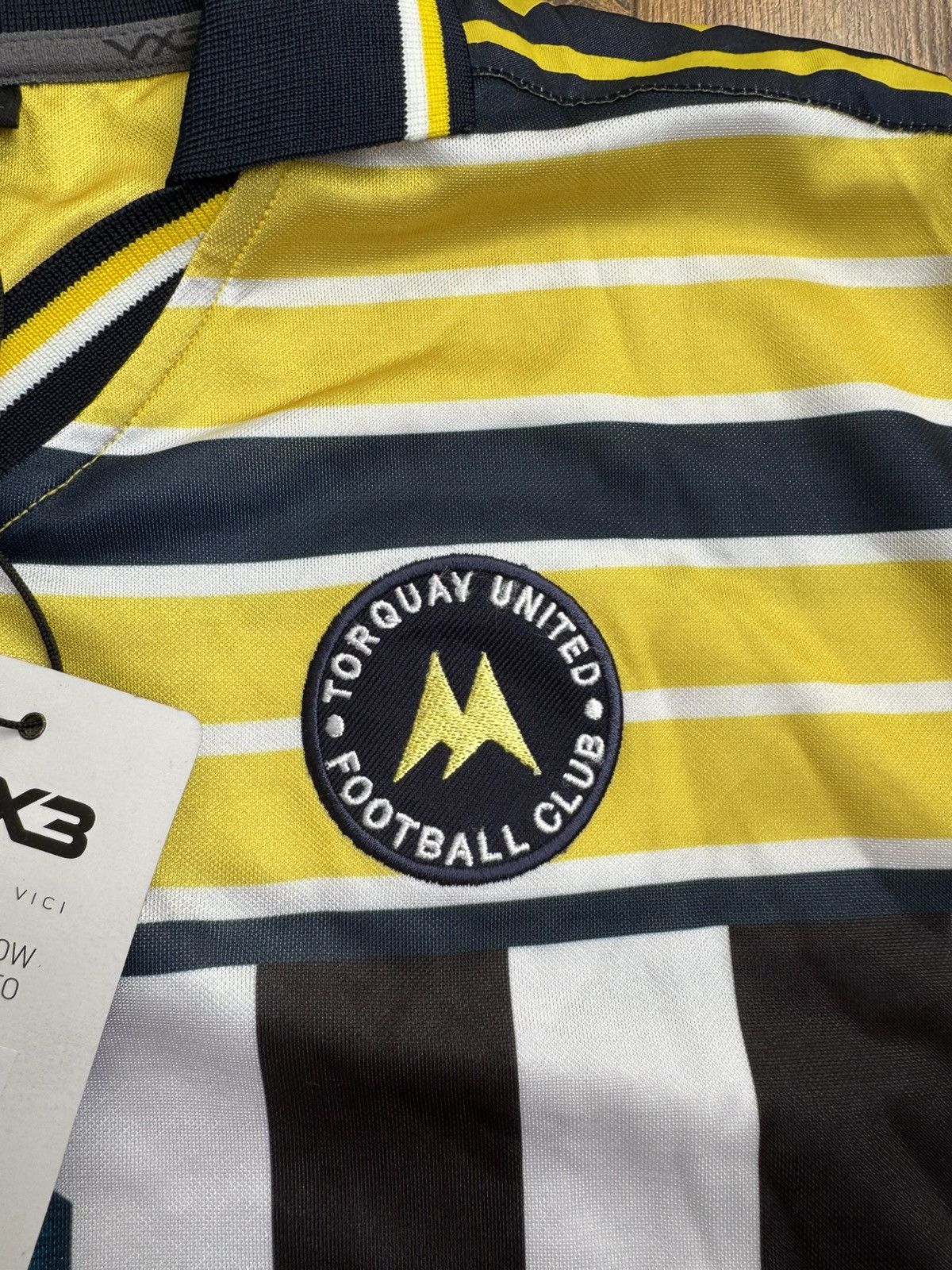 Vintage RETRO Torquay United FC mash up NEW jersey t shirt tee Size US XL / EU 56 / 4 - 4 Thumbnail