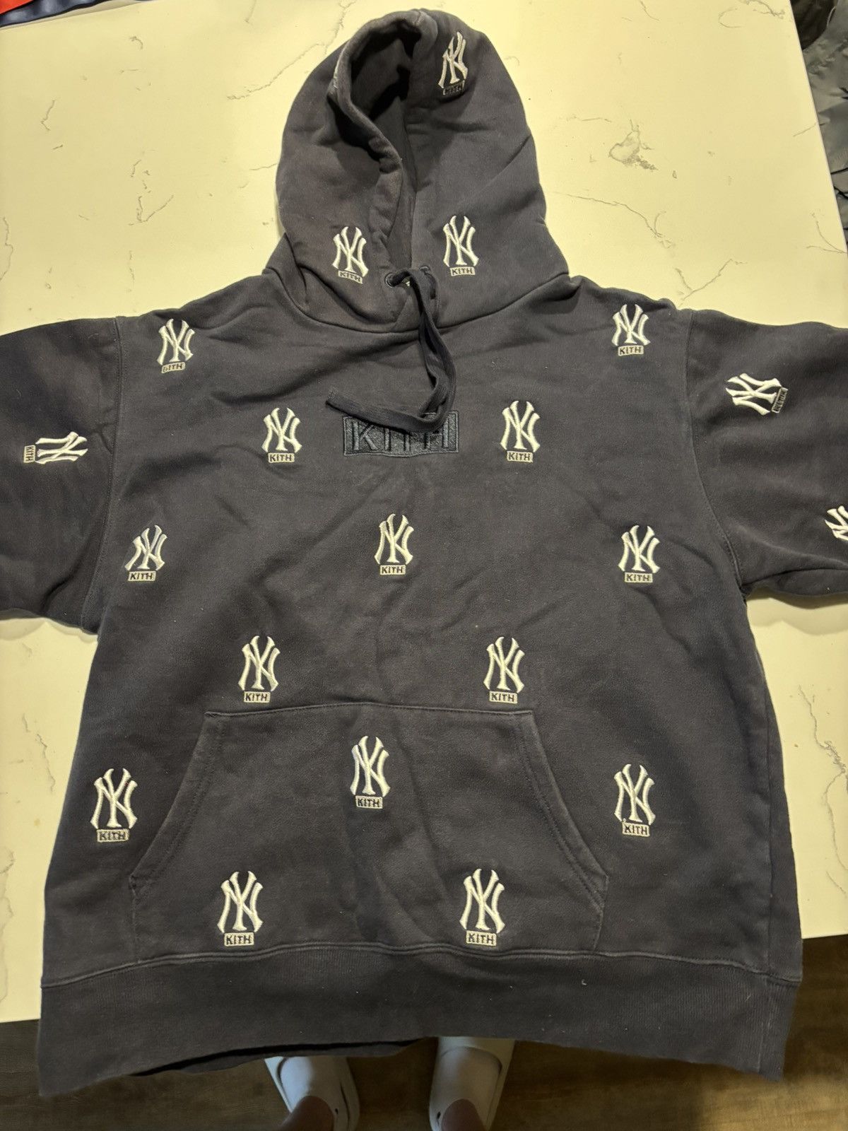 Kith Kith x MLB New York Yankees Monogram Faded Navy Hoodie Size US XL / EU 56 / 4 - 1 Thumbnail