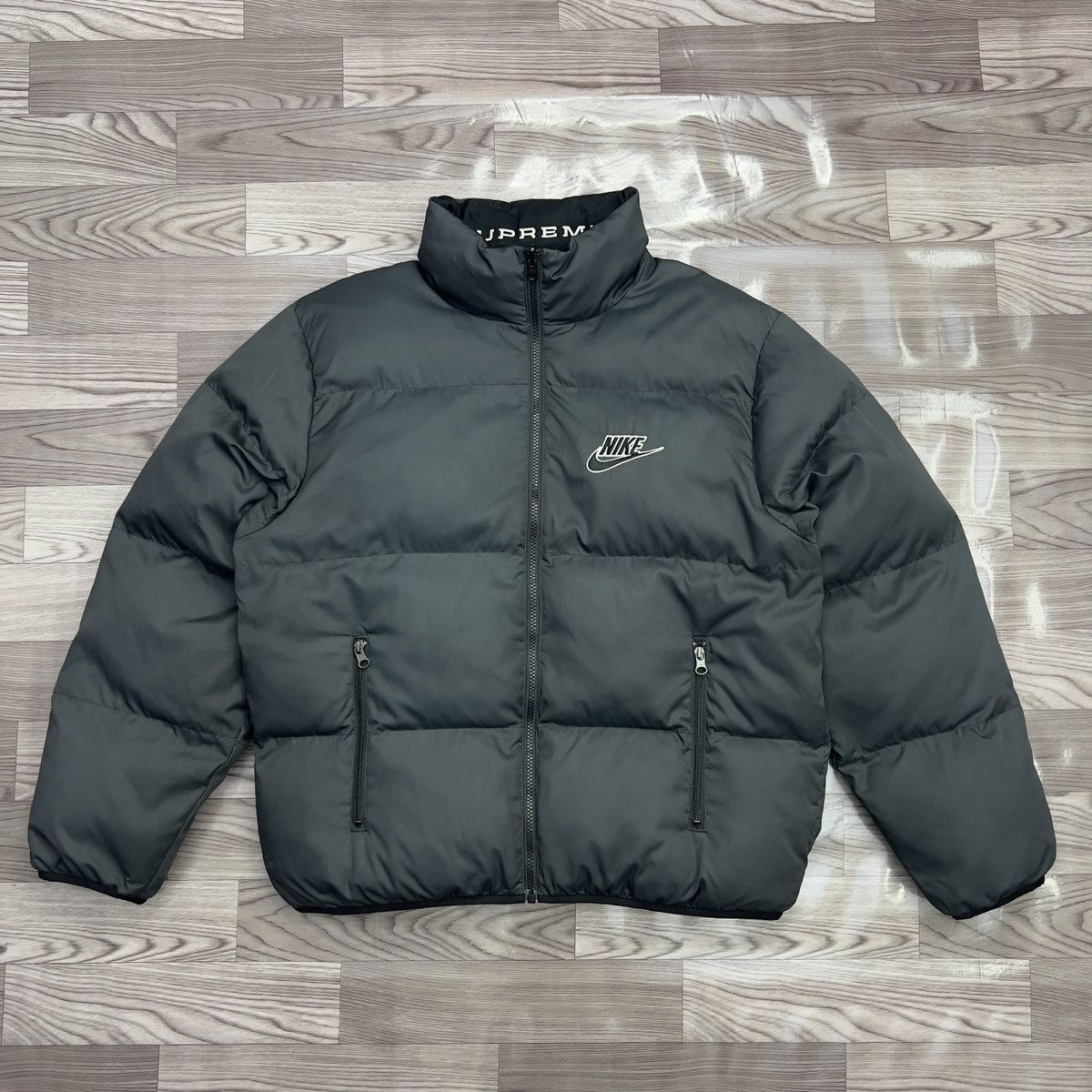 Nike × Supreme Nike x Supreme Reversible Puffer Jacket Size US M / EU 48-50 / 2 - 1 Thumbnail