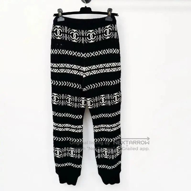 Chanel Chanel Black Winter Casual Trousers . Size 23" - 2 Thumbnail
