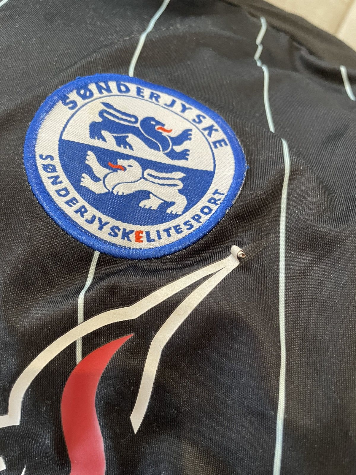 Other Danmark Fodboldtrøje Sønderjyske 2010-12 away kit Mitre Size US XL / EU 56 / 4 - 7 Thumbnail