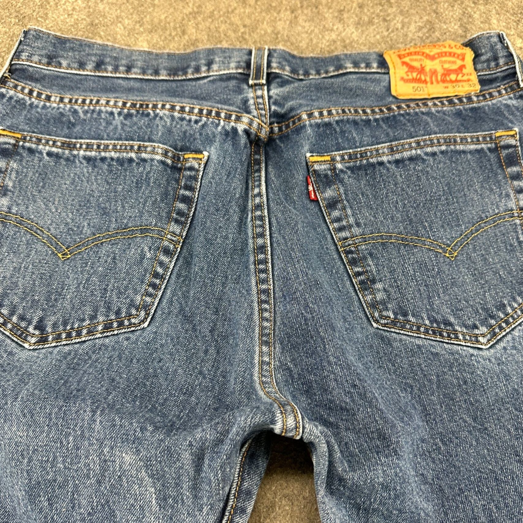 Levi's **VINTAGE Levi's 501 Jeans Blue Men Medium Regular Fit** User: Vintage Levi's 501 Jeans Blue Men's Medium Regular Fit Size US 36 / EU 52 - 6 Thumbnail