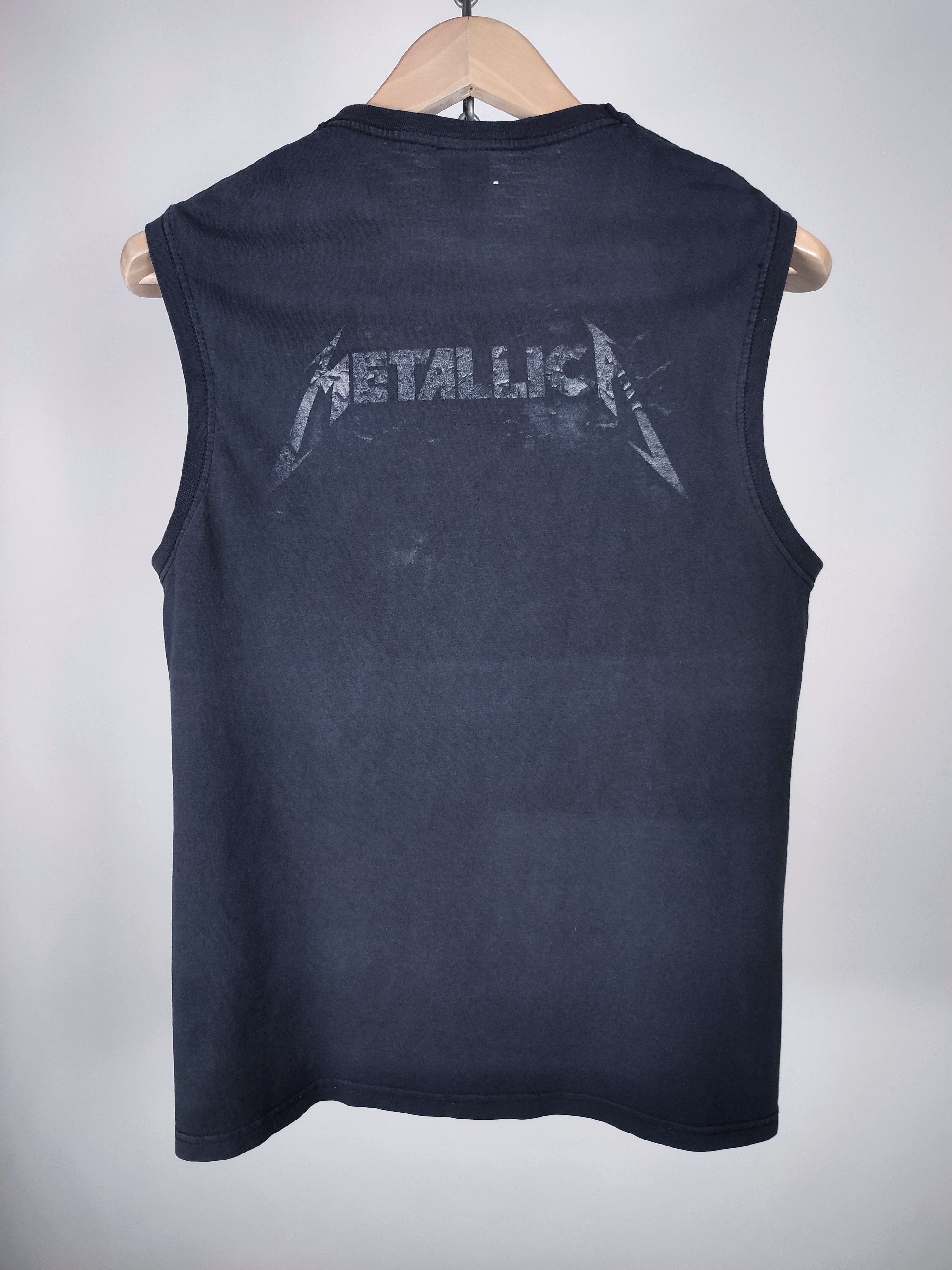Band Tees Vintage Metallica 2011 Tank top shirt Size US M / EU 48-50 / 2 - 3 Thumbnail